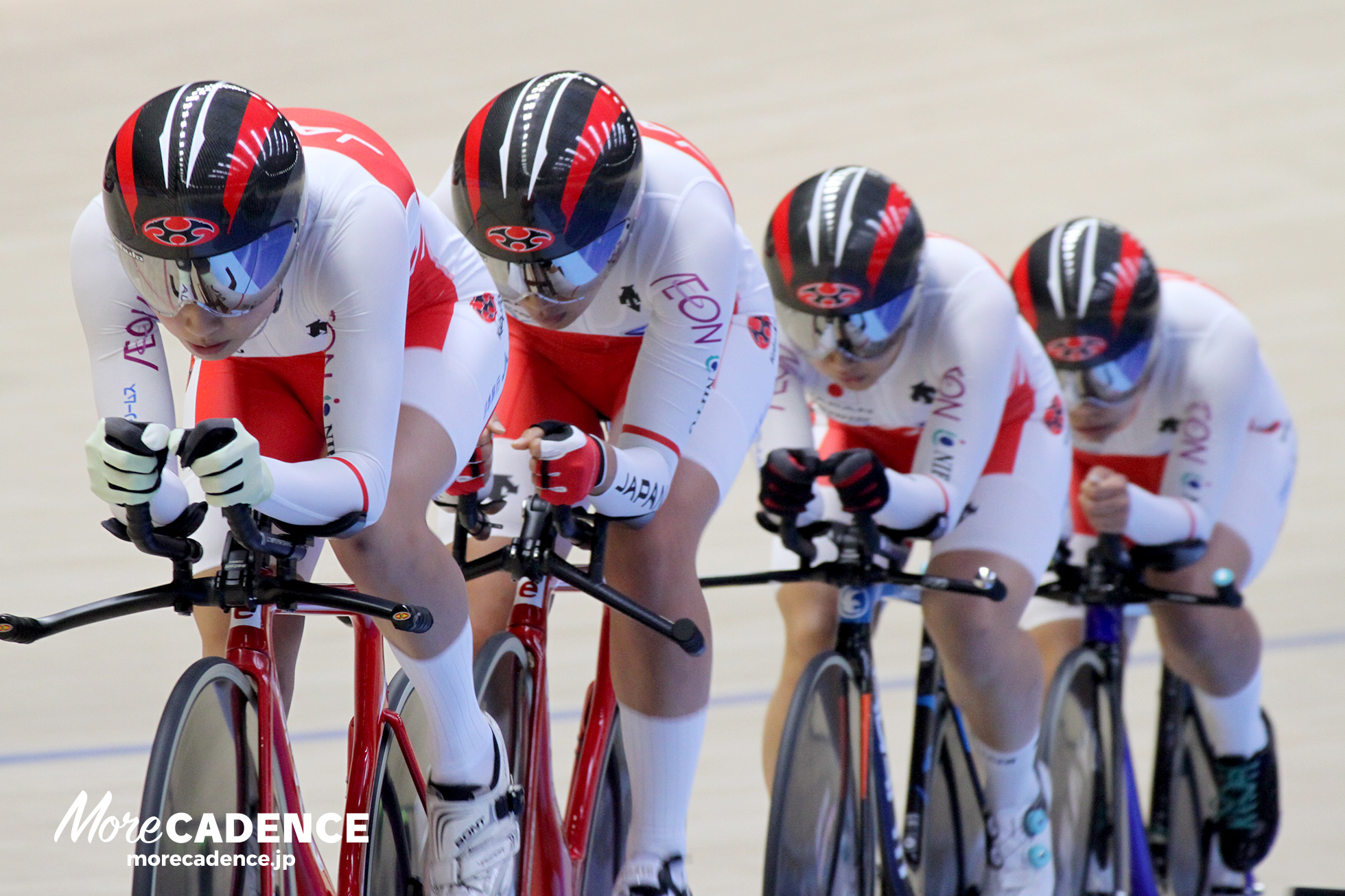 女子チームパシュート日本新記録、予選1位で通過／アジア自転車競技 