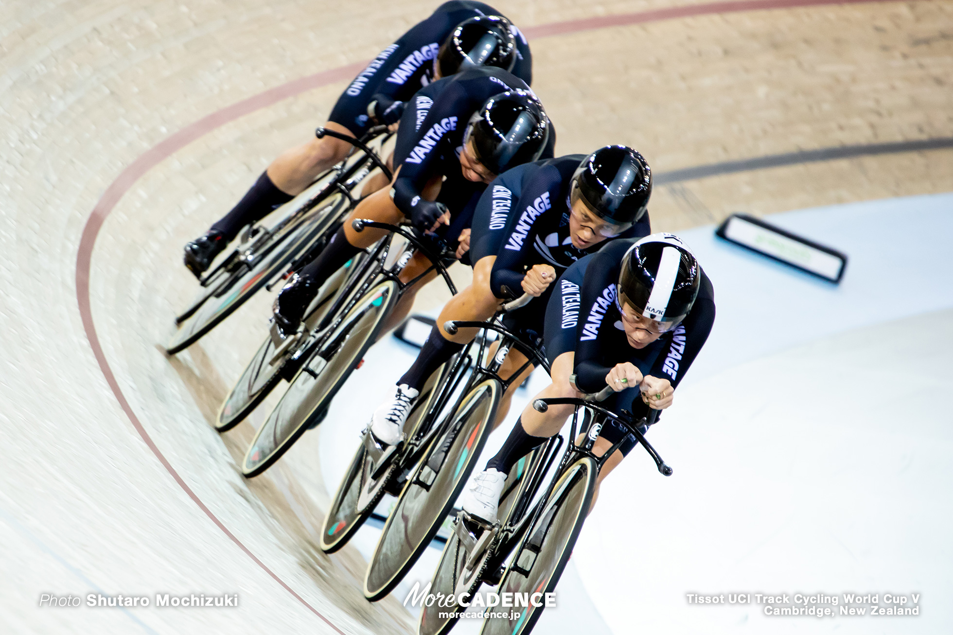 Final / Women's Team Pursuit / Track Cycling World Cup V / Cambridge, New Zealand