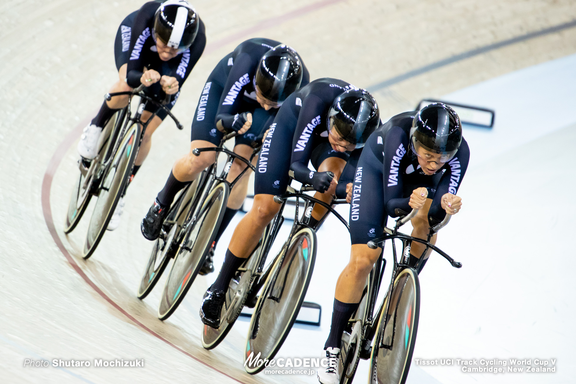 Final / Women's Team Pursuit / Track Cycling World Cup V / Cambridge, New Zealand