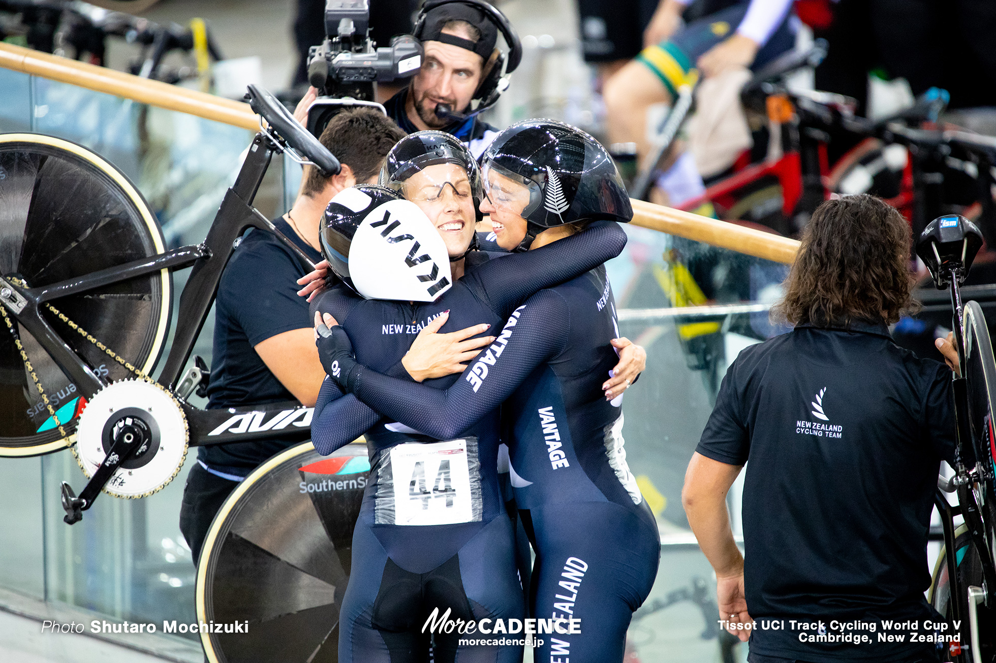 Final / Women's Team Pursuit / Track Cycling World Cup V / Cambridge, New Zealand