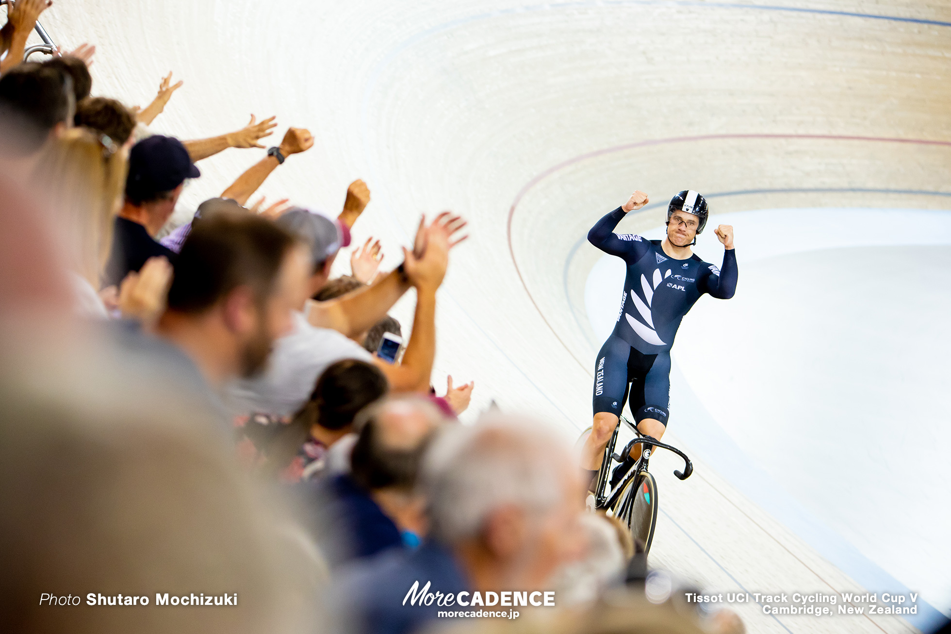 Final / Men's Team Sprint / Track Cycling World Cup V / Cambridge, New Zealand