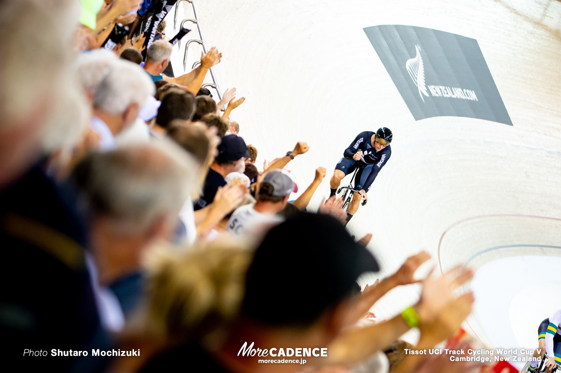 Final / Men's Team Sprint / Track Cycling World Cup V / Cambridge, New Zealand