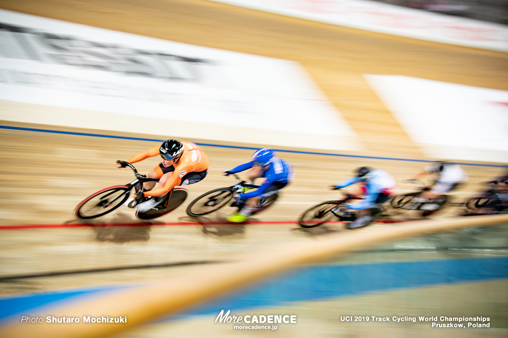 Women's Omnium Scratch Race / 2019 Track Cycling World Championships Pruszków, Poland