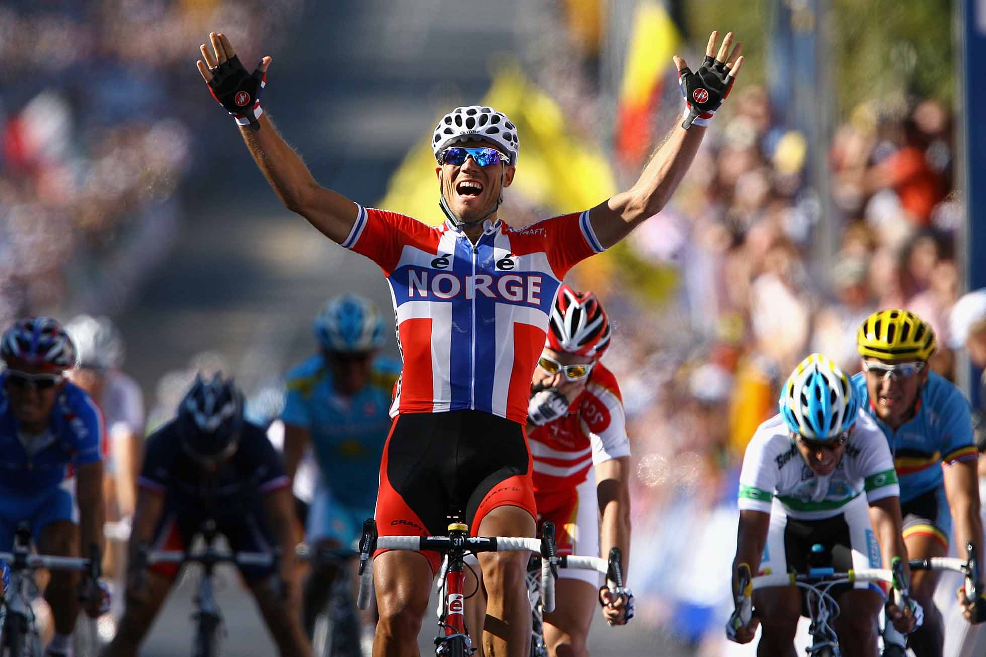 GEELONG, AUSTRALIA - OCTOBER 03: Thor Hushovd of Norway celebrates as he crosses the line to win the Elite Men's Road Race on day five of the UCI Road World Championships on October 3, 2010 in Geelong, Australia. (Photo by Robert Prezioso/Getty Images)