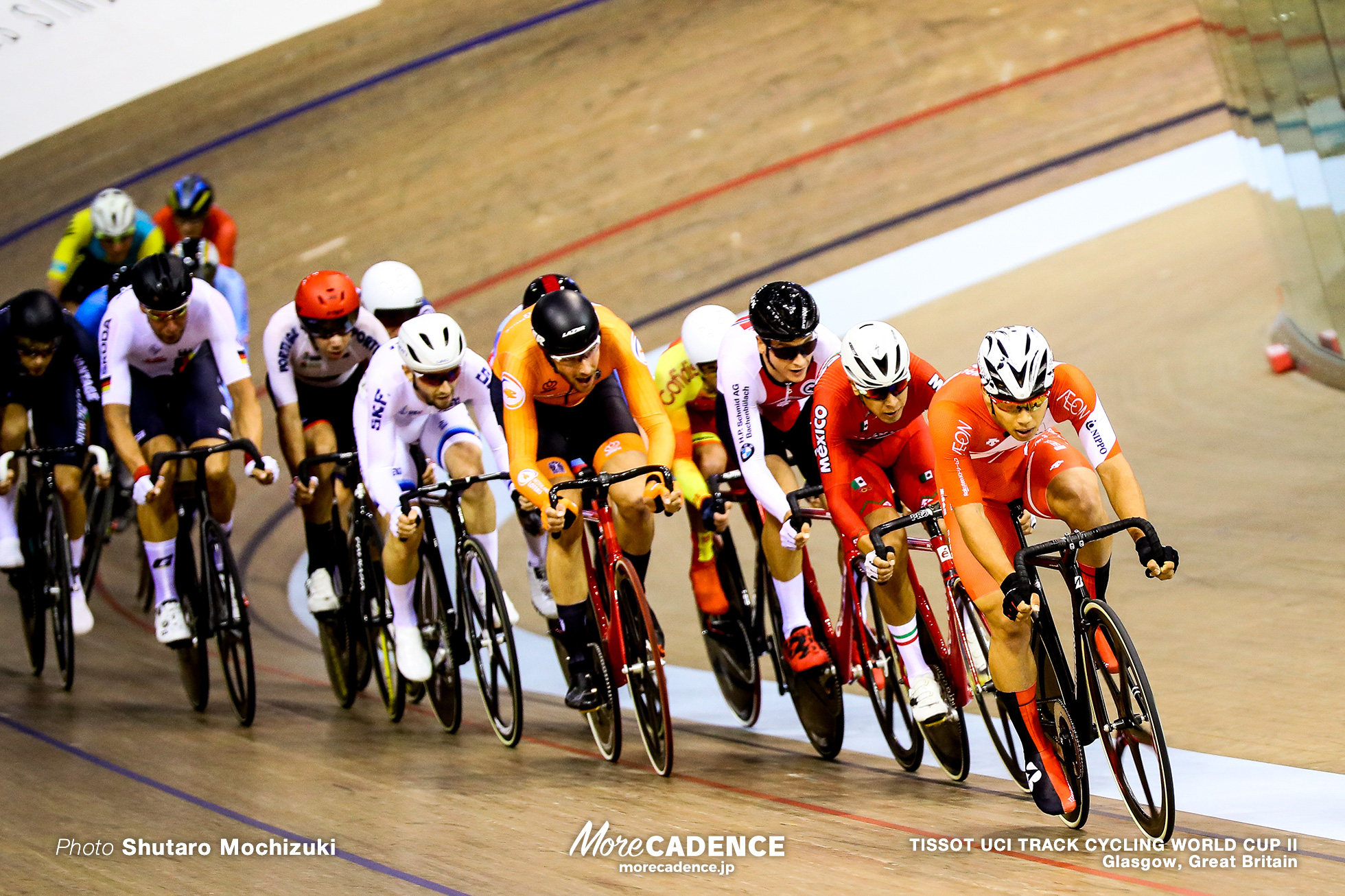 Scratch Race / Men's Omnium / TISSOT UCI TRACK CYCLING WORLD CUP II, Glasgow, Great Britain