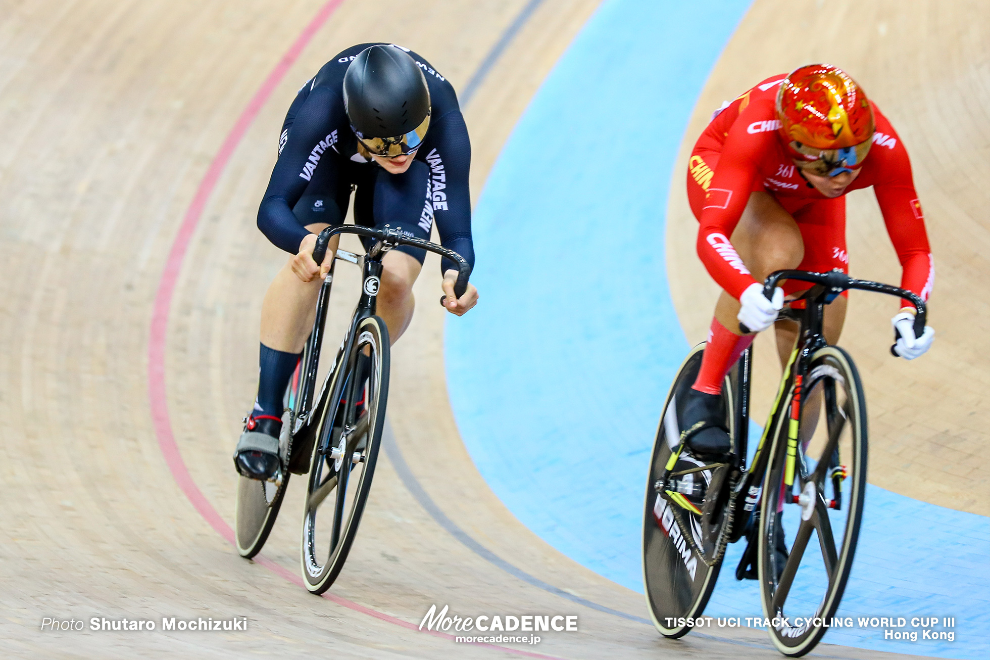 1/16 Finals / Women's Sprint / TISSOT UCI TRACK CYCLING WORLD CUP III, Hong Kong, ZHONG Tianshi ゾン・ティエンシー 鍾天使 Ellesse ANDREWS エルレス・アンドリュース