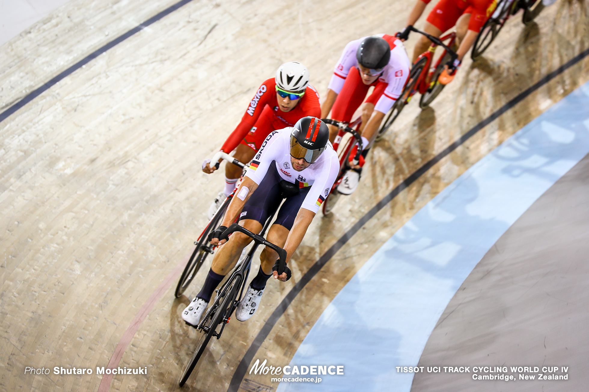 Scratch Race / Men's Omnium / TISSOT UCI TRACK CYCLING WORLD CUP IV, Cambridge, New Zealand