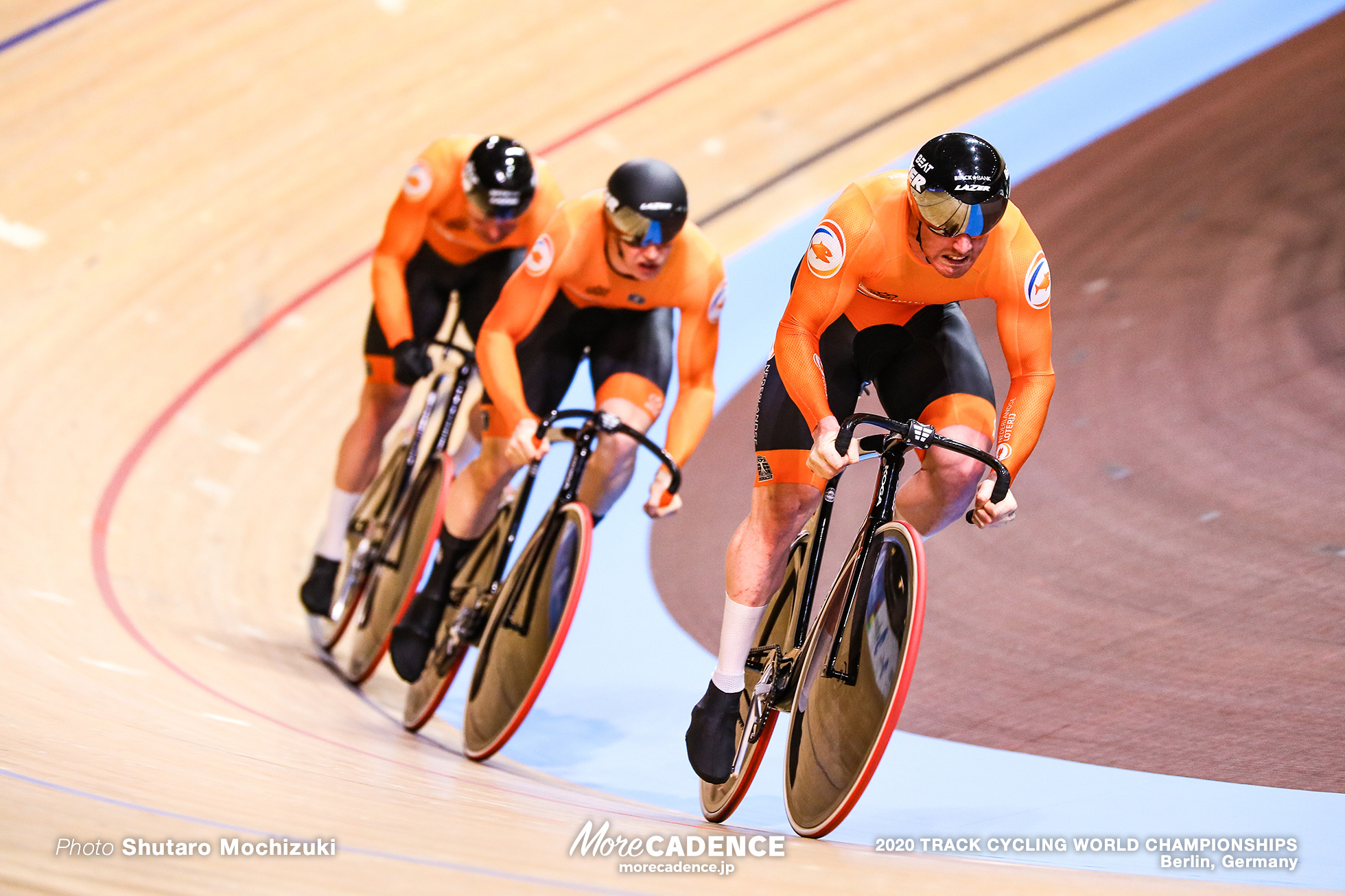 Qualifying / Men's Team Sprint / 2020 Track Cycling World Championships, ロイ・バンデンバーグ Roy van den Berg, ハリー・ラブレイセン Harrie Lavreysen, マティエス・ブフリ Matthijs Buchli