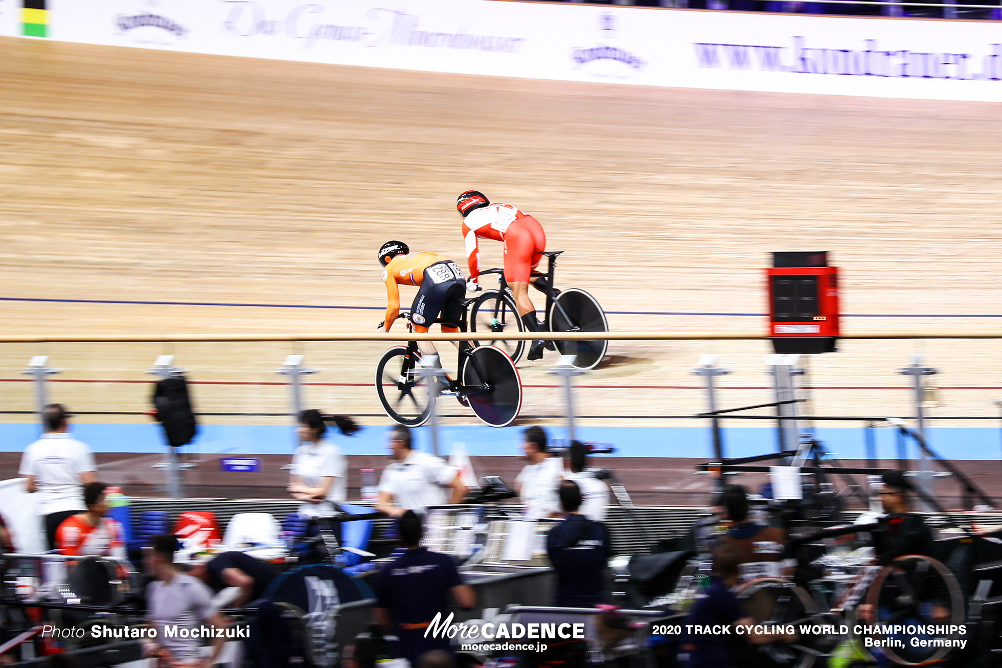 1/16 Finals / Men's Sprint / 2020 Track Cycling World Championships, Nitta Yudai 新田祐大, Sam Ligtlee サム・リグトレー