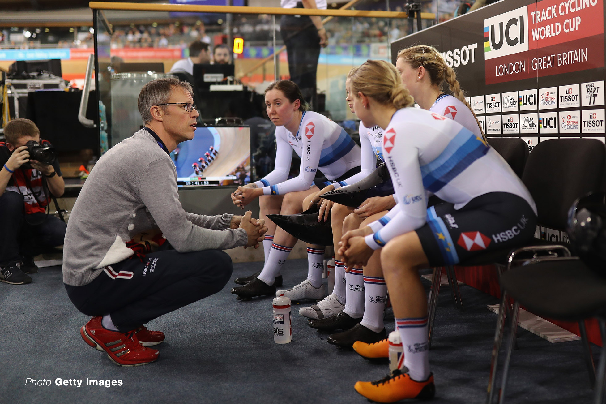 LONDON, ENGLAND - DECEMBER 14: Paul Manning, Coach of Great Britain(L) chats to the Great Britain Womens Team Pursuit Team prior to their ride during day One of the 2018 TISSOT UCI Track Cycling World Cup at Lee Valley Velopark Velodrome on December 14, 2018 in London, England. (Photo by Bryn Lennon/Getty Images)