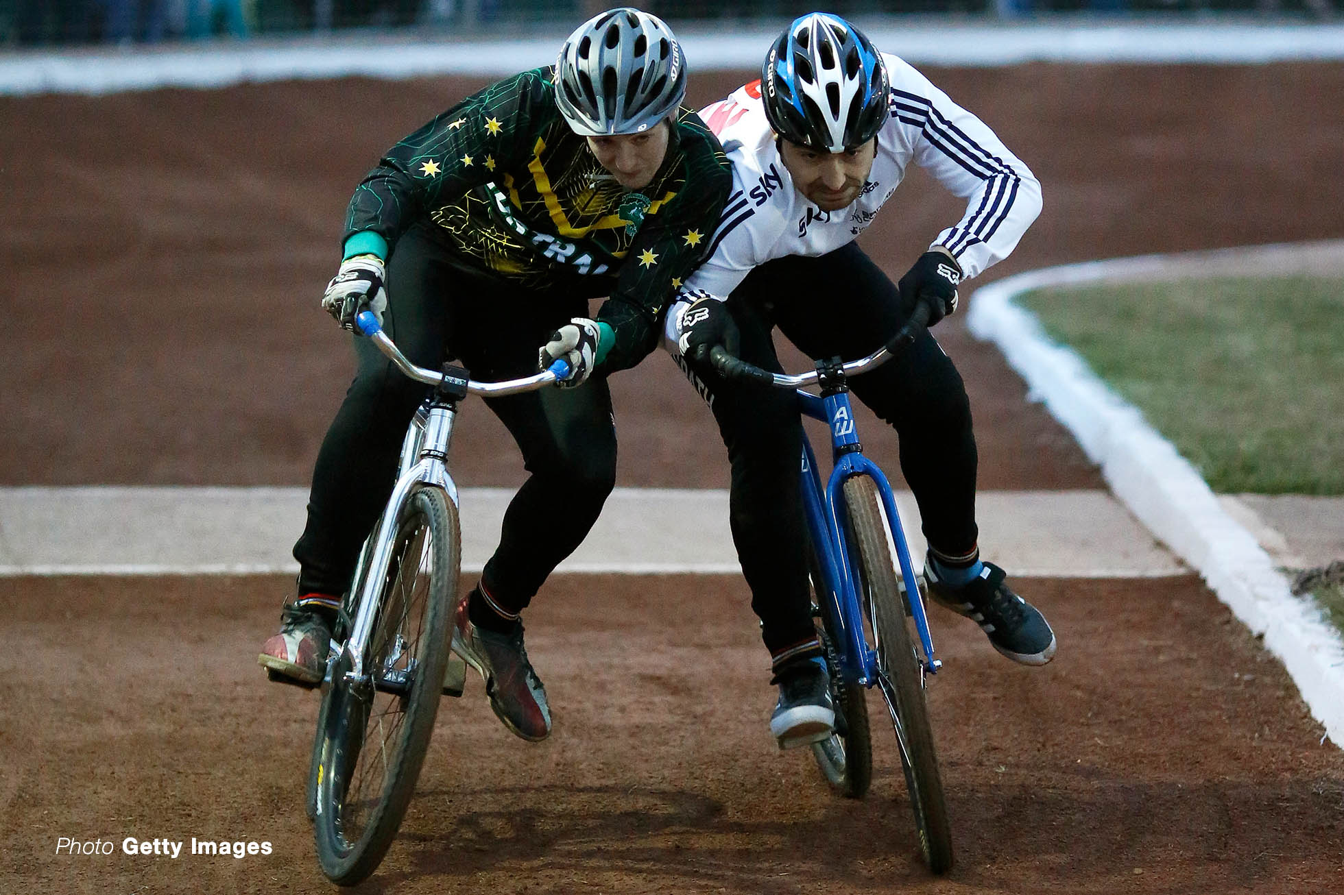 Great Britain v Australia - Womens & Mens Ashes Test: Cycle Speedway OXFORD, ENGLAND - JULY 27: Shoulder to shoulder action during the Great Britain v Australia - Womens & Mens Ashes Test: Cycle Speedway, racing on the 68.9 metre shale surfaced Horspath track on July 27, 2015 in Oxford, England. (Photo by Alan Crowhurst/Getty Images)