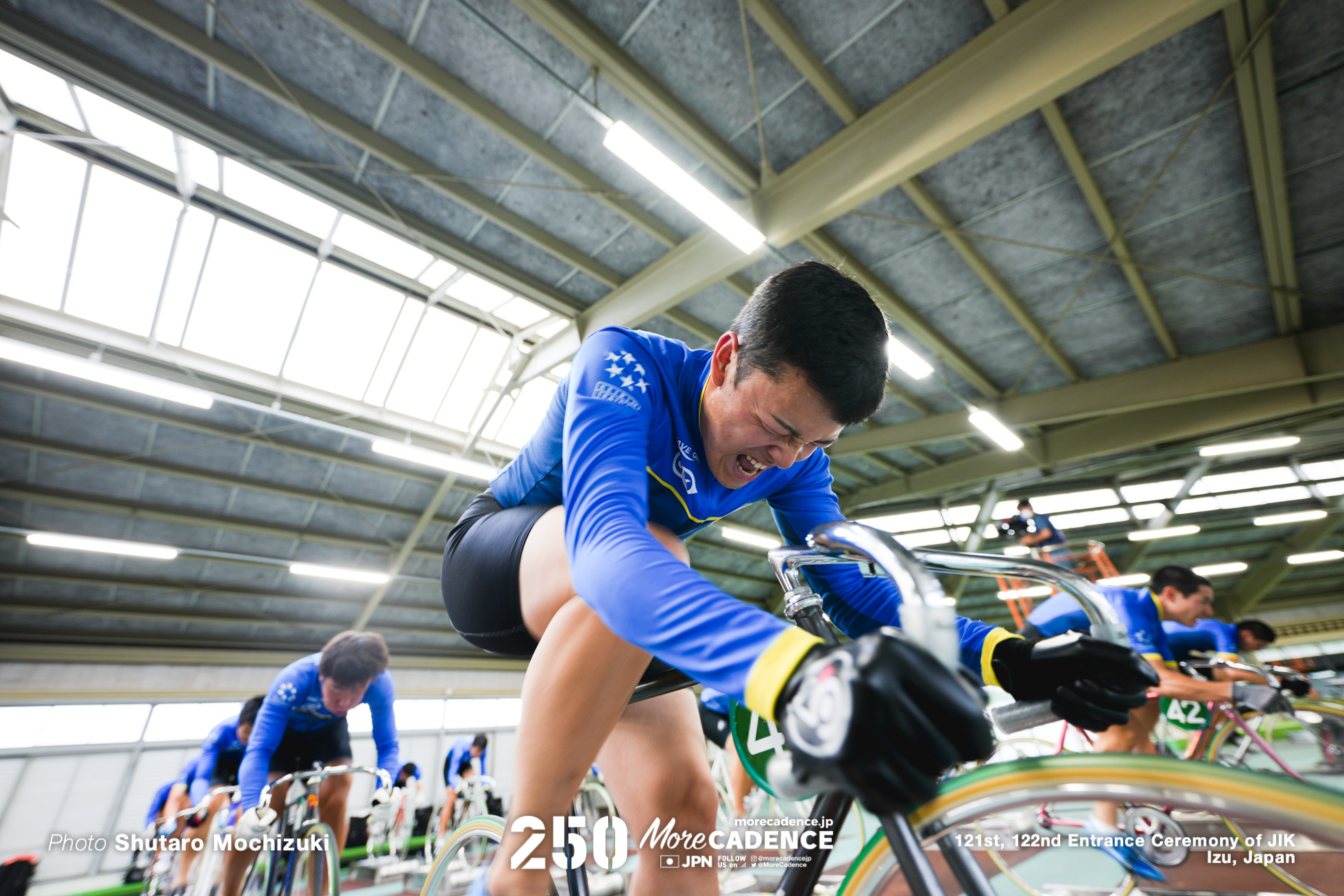 豪雨の中で訓練スタート、日本競輪選手養成所 （JIK）第121・122回生