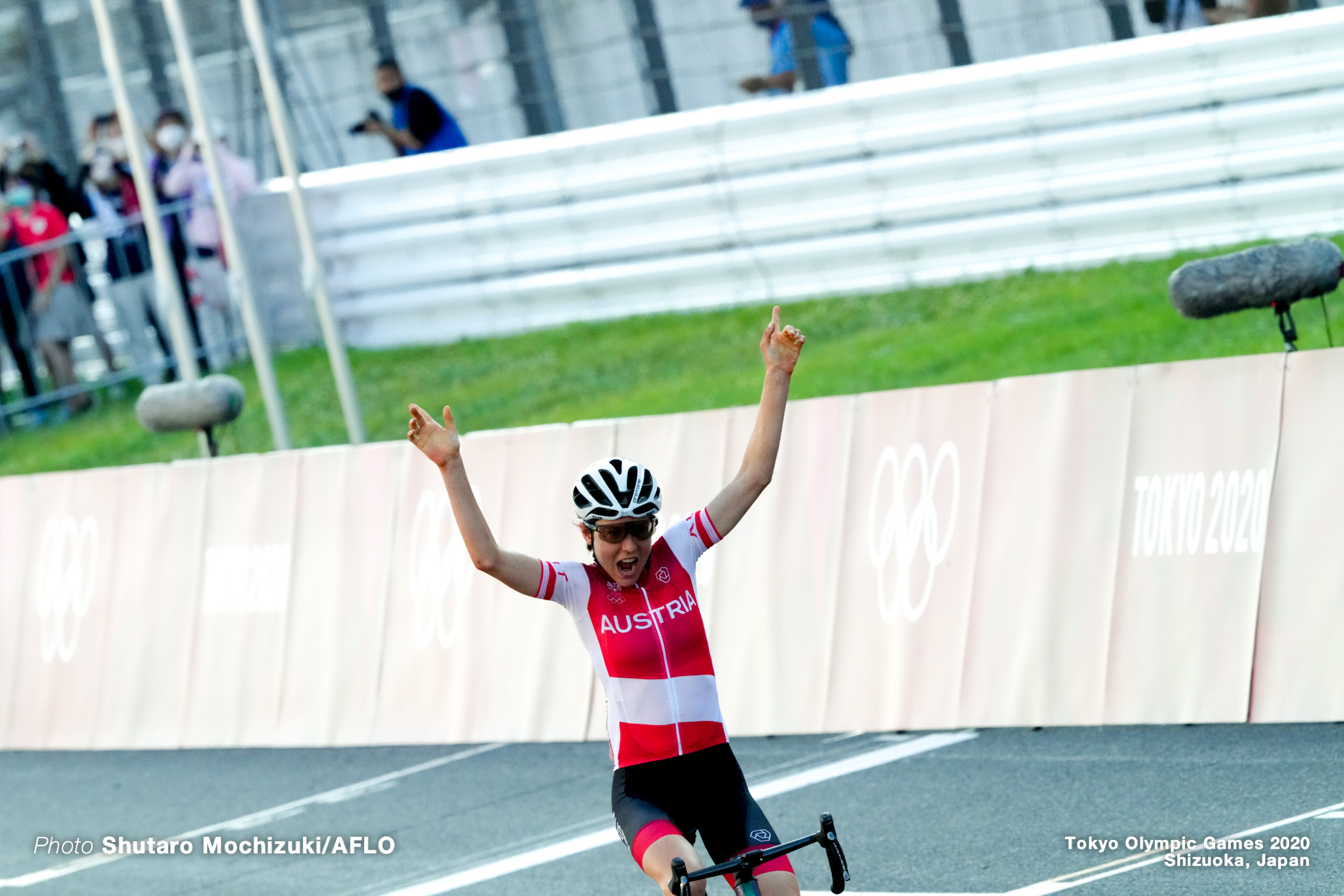 アンナ・キーセンホーファー Anna Kiesenhofer (AUT), JULY 25, 2021 - Cycling : Women's Road Race during the Tokyo 2020 Olympic Games at the Fuji International Speedway in Shizuoka, Japan. (Photo by Shutaro Mochizuki/AFLO)