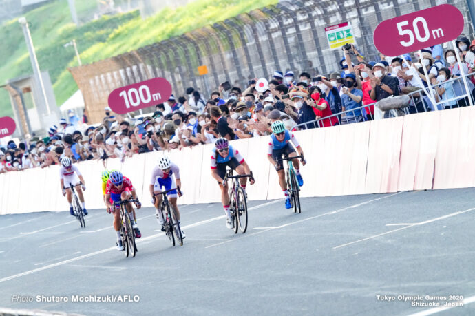 アリソン・ジャクソン Alison Jackson (CAN), レア・カークマン Leah Kirchmann (CAN), JULY 25, 2021 - Cycling : Women's Road Race during the Tokyo 2020 Olympic Games at the Fuji International Speedway in Shizuoka, Japan. (Photo by Shutaro Mochizuki/AFLO)