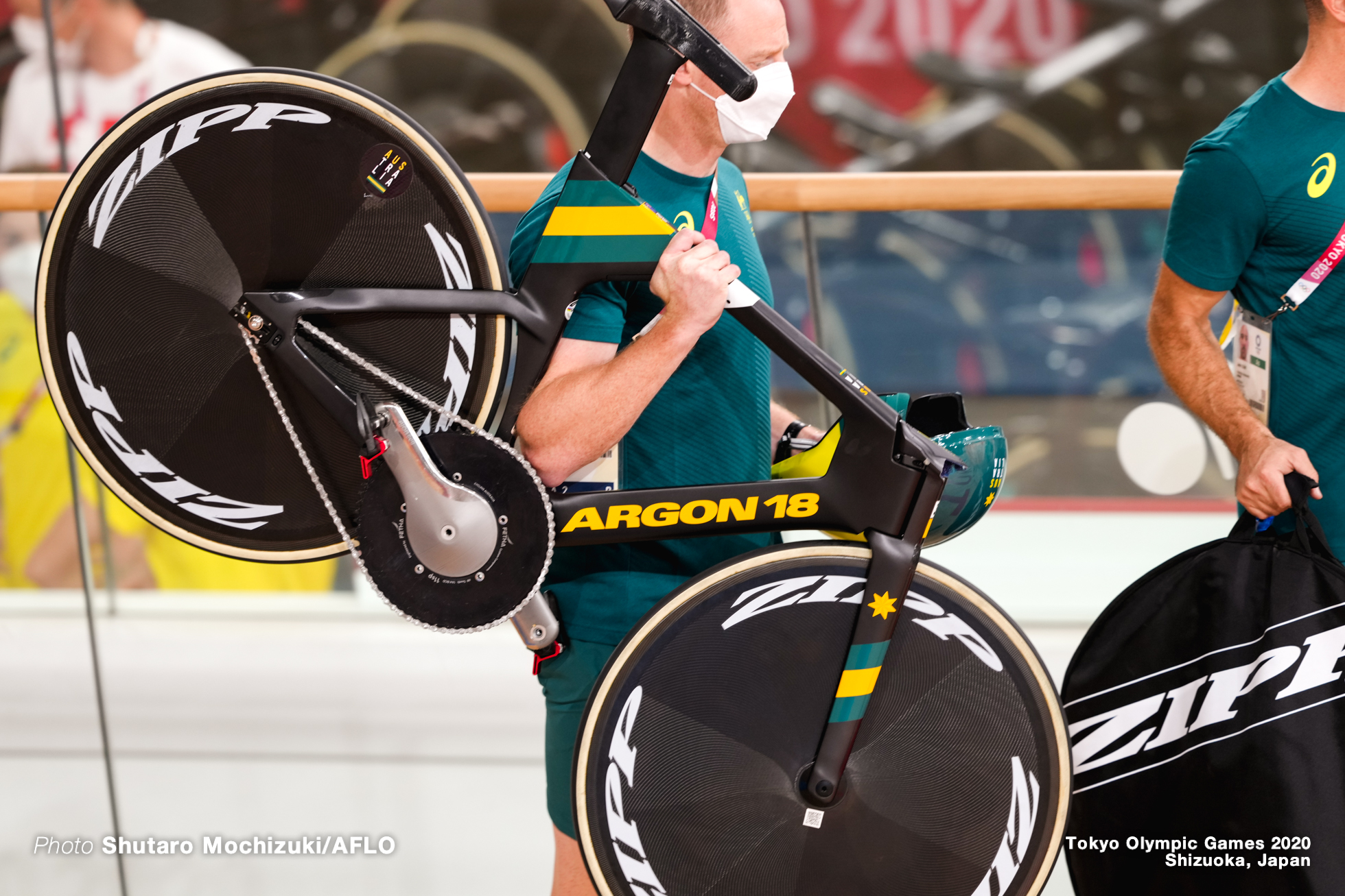 Men's Team Pursuit Qualifying AUGUST 2, 2021 - Cycling : during the Tokyo 2020 Olympic Games at the Izu Velodrome in Shizuoka, Japan. (Photo by Shutaro Mochizuki/AFLO)