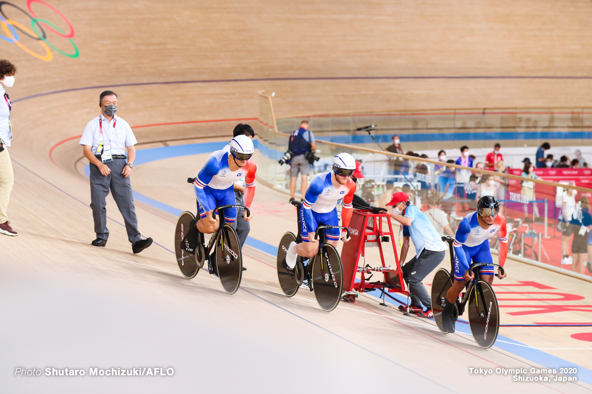 フロリアン・グレンボ Florian Grengbo (FRA), セバスチャン・ビジエ Sebastien Vigier (FRA), ライアン・へラル Rayan Helal (FRA), Men's Team Sprint 1st Round AUGUST 3, 2021 - Cycling : during the Tokyo 2020 Olympic Games at the Izu Velodrome in Shizuoka, Japan. (Photo by Shutaro Mochizuki/AFLO)