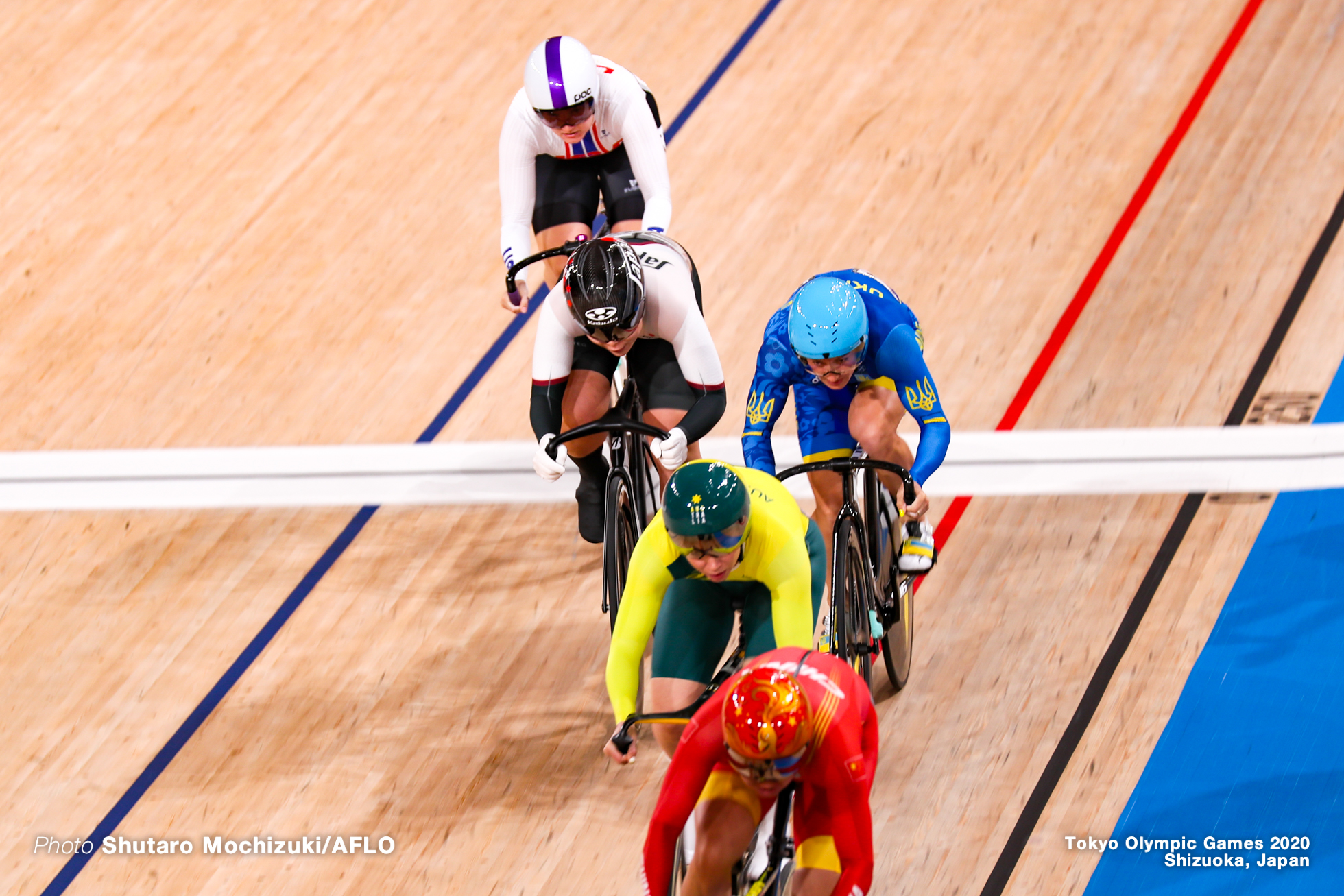 カーリー・マカラク Kaarle Mcculloch (AUS), ケルシー・ミシェル Kelsey Mitchell (CAN), 鍾天使 ゾン・ティエンシー Zhong Tianshi (CHN), 小林優香 Yuka Kobayashi (JPN), リウボフ・バソワ Liubov Basova (UKR), マンダリン・ゴドビー Madalyn Godby (USA), Women's Keirin Quarter-Final AUGUST 5, 2021 - Cycling : during the Tokyo 2020 Olympic Games at the Izu Velodrome in Shizuoka, Japan. (Photo by Shutaro Mochizuki/AFLO)