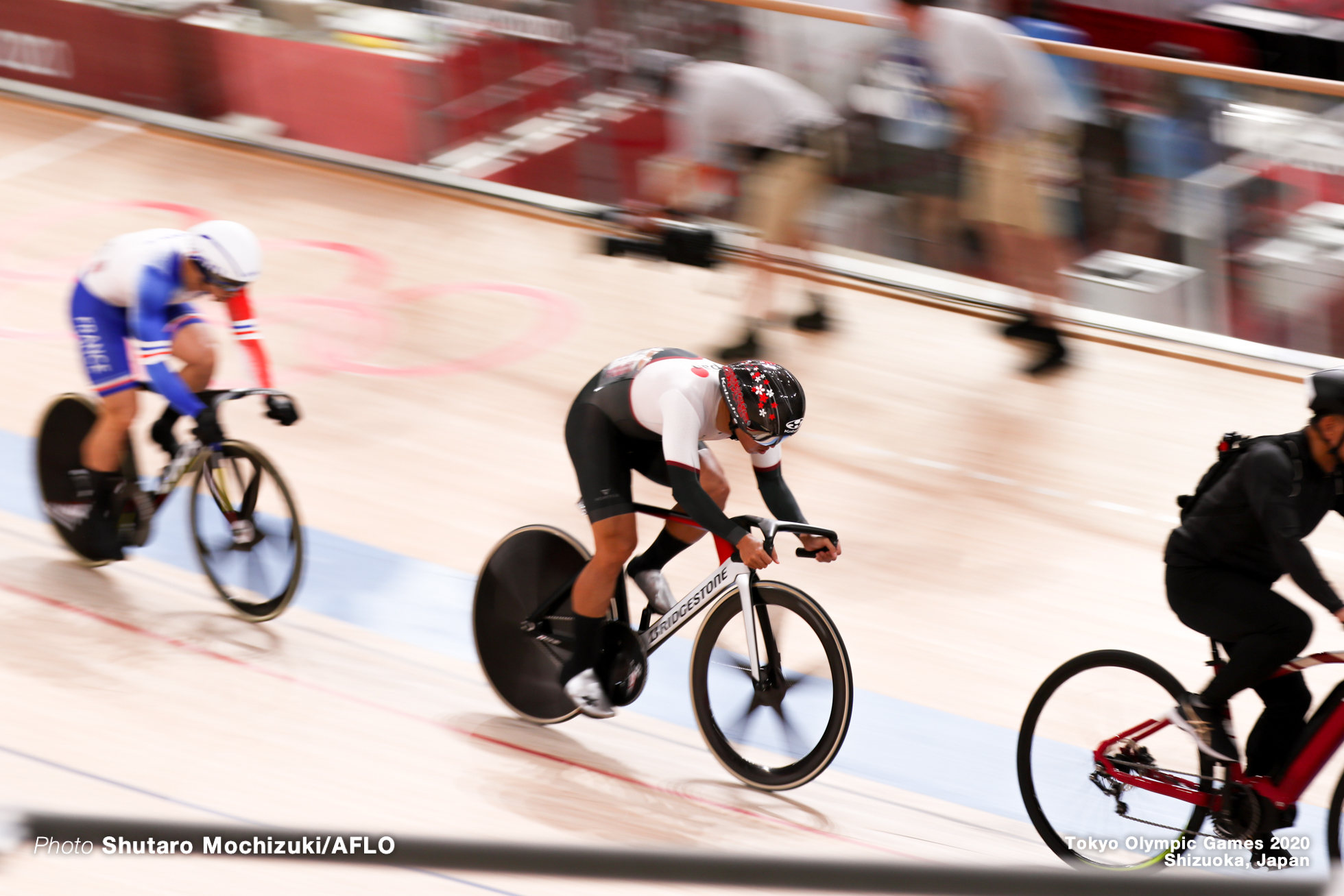 ライアン・エラル Rayan Helal (FRA), 脇本雄太 Yuta Wakimoto (JPN), Men's Keirin Final 7-12 AUGUST 8, 2021 - Cycling : during the Tokyo 2020 Olympic Games at the Izu Velodrome in Shizuoka, Japan. (Photo by Shutaro Mochizuki/AFLO)