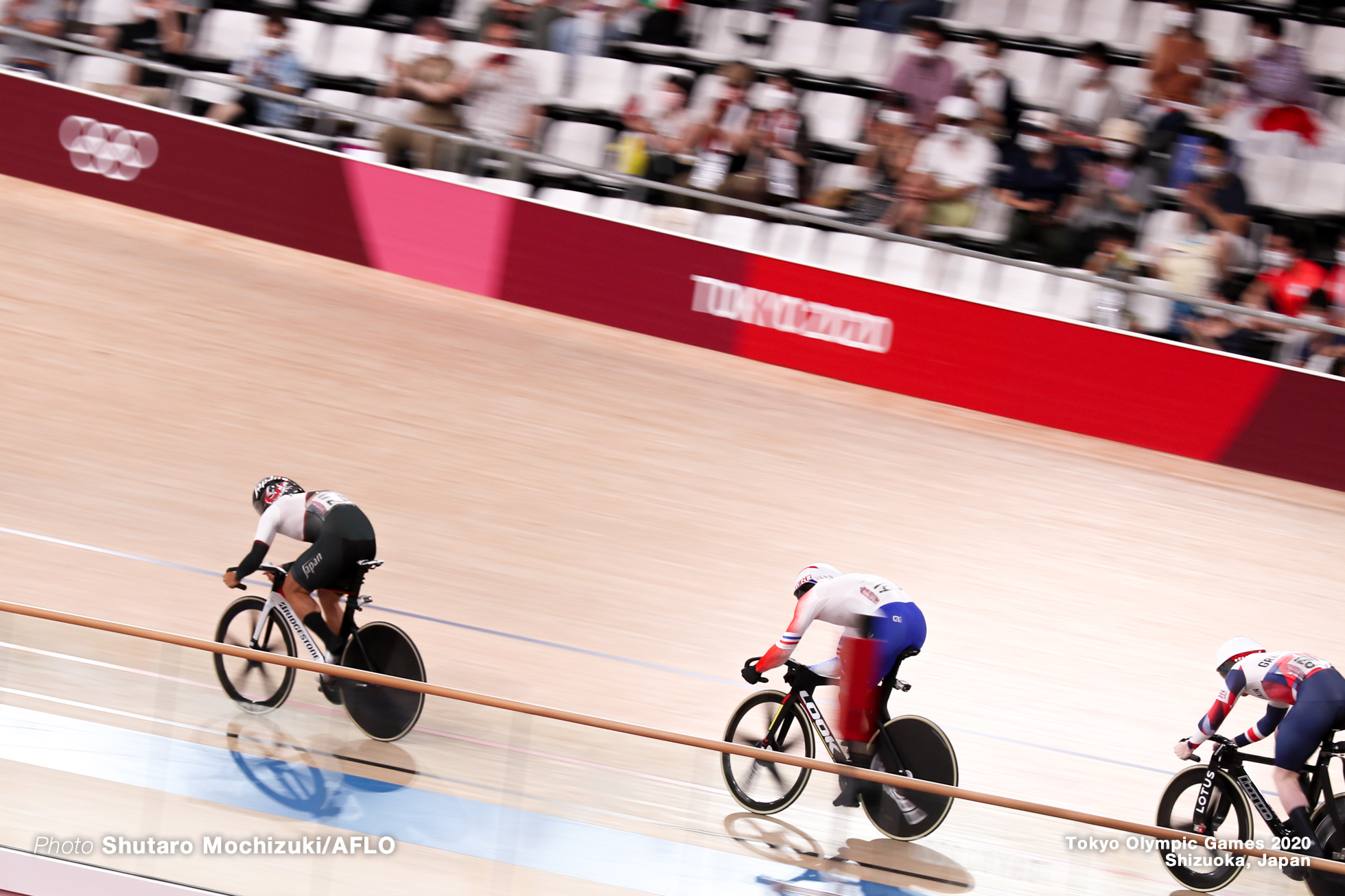 ライアン・エラル Rayan Helal (FRA), ジャック・カーリン Jack Carlin (GBR), 脇本雄太 Yuta Wakimoto (JPN), Men's Keirin Final 7-12 AUGUST 8, 2021 - Cycling : during the Tokyo 2020 Olympic Games at the Izu Velodrome in Shizuoka, Japan. (Photo by Shutaro Mochizuki/AFLO)