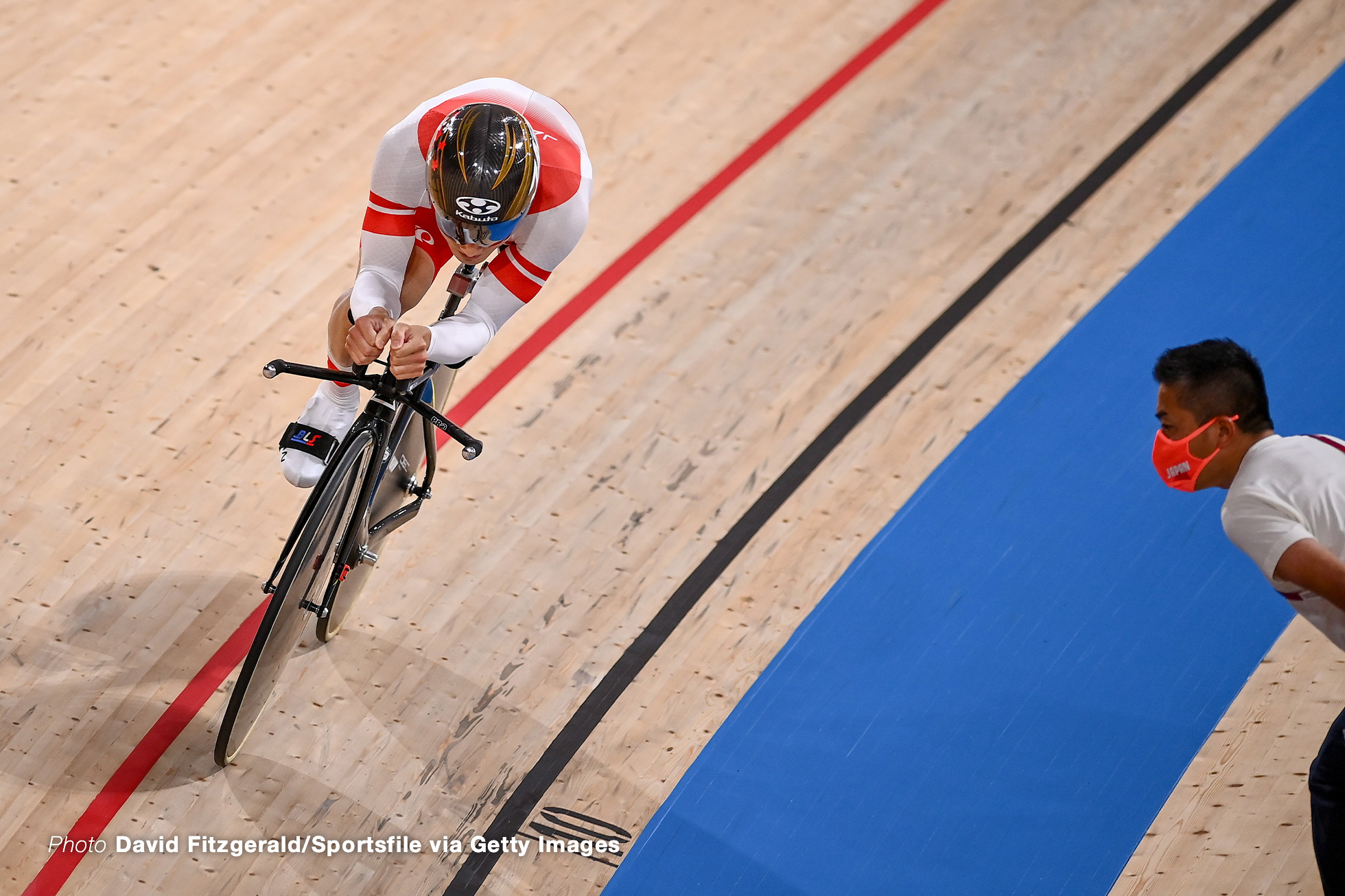 Shizuoka , Japan - 26 August 2021; Shota Kawamoto of Japan on his way to setting a new world record in the Men's C2 3000 metre Individual Pursuit qualifying at the Izu Velodrome on day two during the Tokyo 2020 Paralympic Games in Tokyo, Japan. (Photo By David Fitzgerald/Sportsfile via Getty Images)