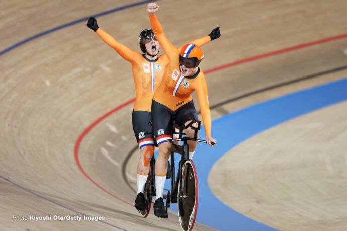 IZU, JAPAN - AUGUST 26: Larissa Klaassen and pilot Imke Brommer of Team Netherlands react after winning the gold medal in the Track Cycling Women's B 1000m Time Trial on day 2 of the Tokyo 2020 Paralympic Games at Izu Velodrome on August 26, 2021 in Izu, Shizuoka, Japan. (Photo by Kiyoshi Ota/Getty Images)