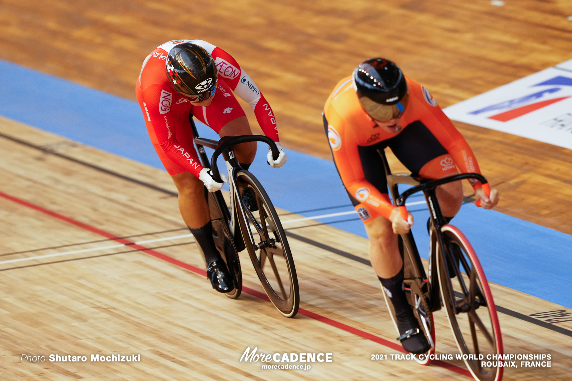 Women's Sprint 1/8 Finals / 2021 Track Cycling World Championships, Roubaix, OHTA Riyu（JPN）太田りゆ, BRASPENNINCX Shanne（NED）シェーン・ブラスペニンクス