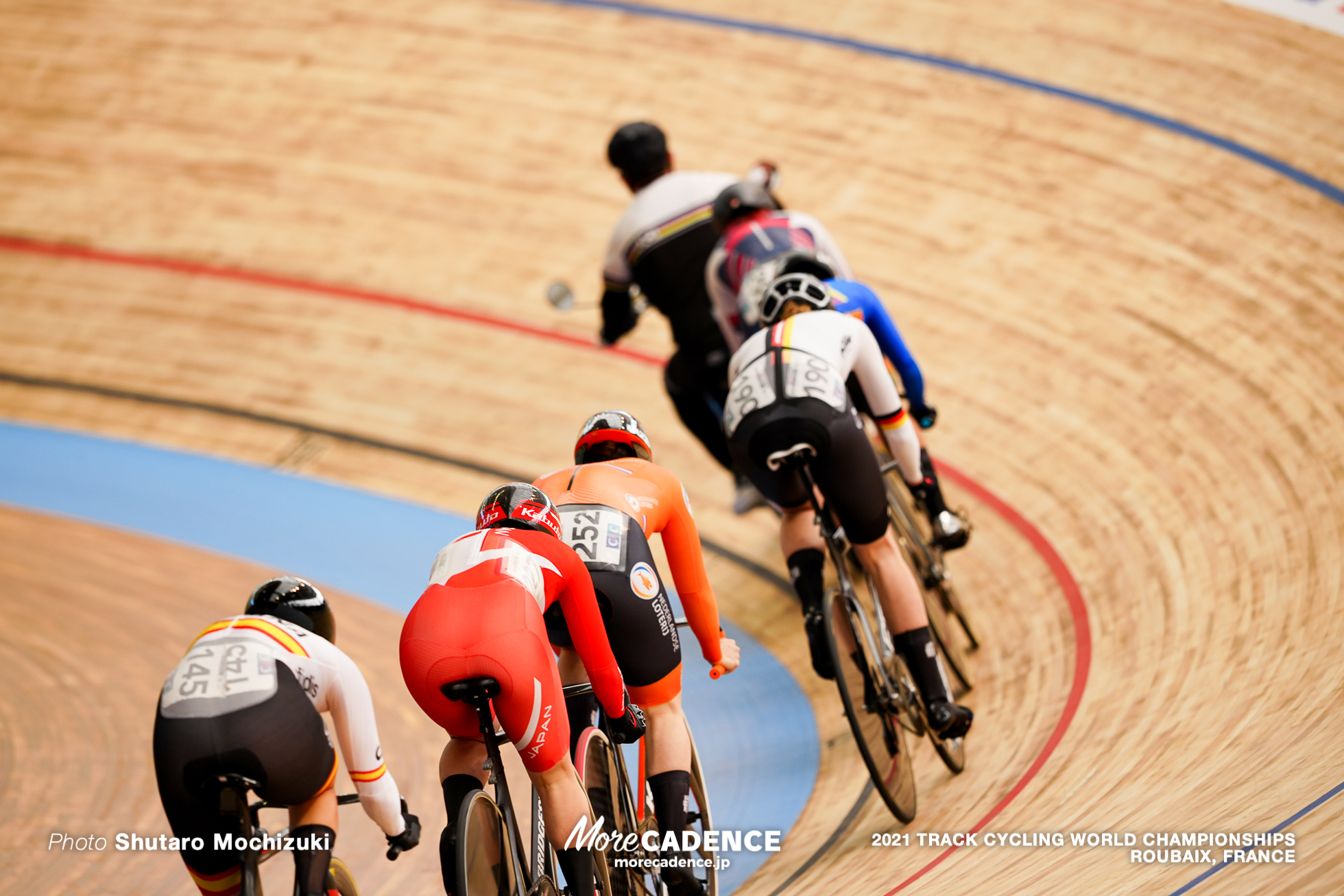 Women's Keirin 1st Round Heat 4 / 2021 Track Cycling World Championships, Roubaix, BRASPENNINCX Shanne（NED）シェーン・ブラスペニンクス, SATO Mina（JPN）佐藤水菜, GAVIRIA RENDON Juliana（COL）, PROEPSTER Alessa-Catriona（GER）, SHMELEVA Daria（RCF）ダリア・シュメレワ, CASAS ROIGE Helena（ESP）エレナ・カサスロイヘ