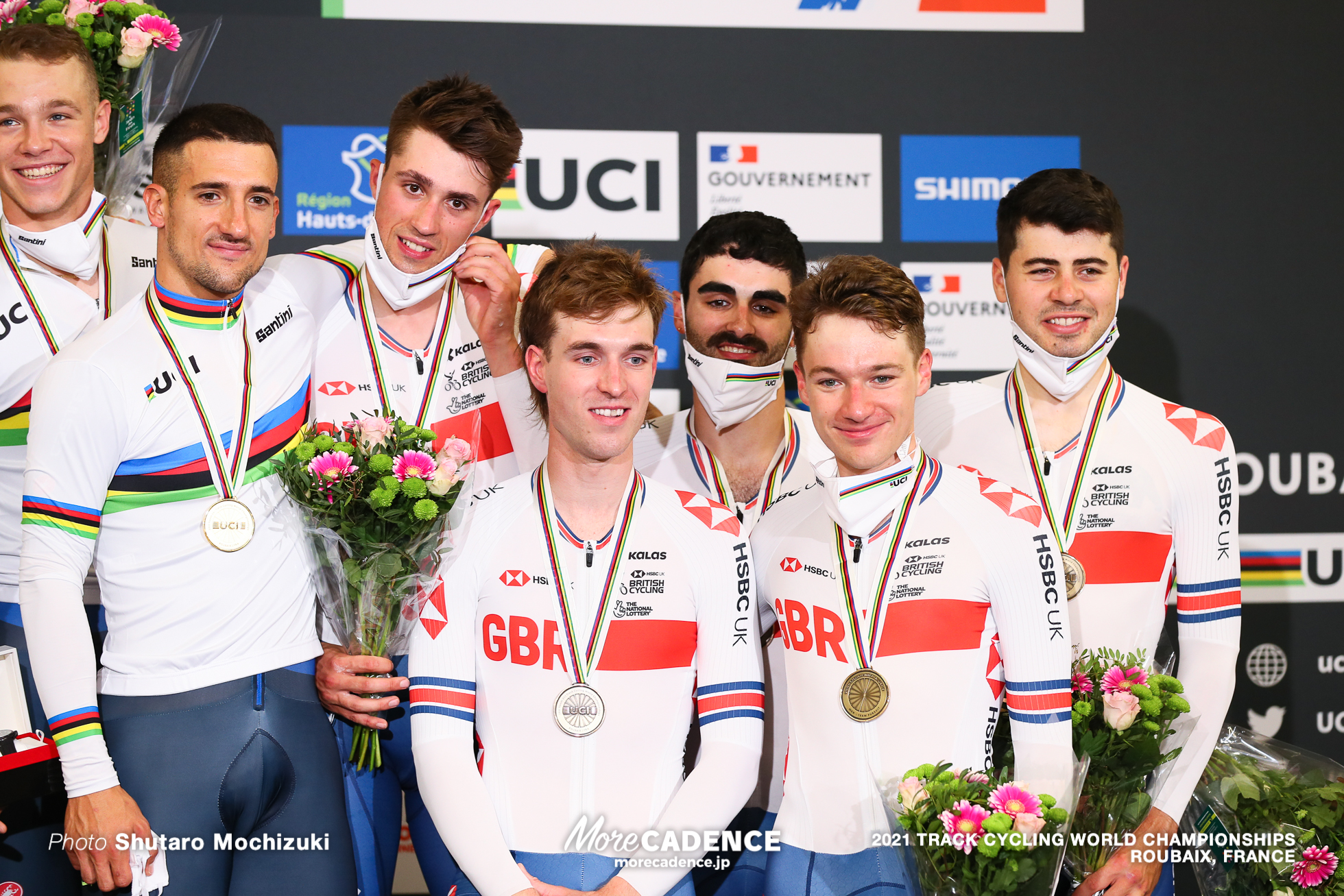 Men's Team Pursuit Podium / 2021 Track Cycling World Championships, Roubaix, HAYTER Ethan（GBR）イーサン・ハイター, VERNON Ethan（GBR）イーサン・バーノン, TANFIELD Charlie（GBR）チャーリー・タンフィールド, WOOD Oliver（GBR）オリバー・ウッド, EMADI Kian（GBR）キアン・エマディ