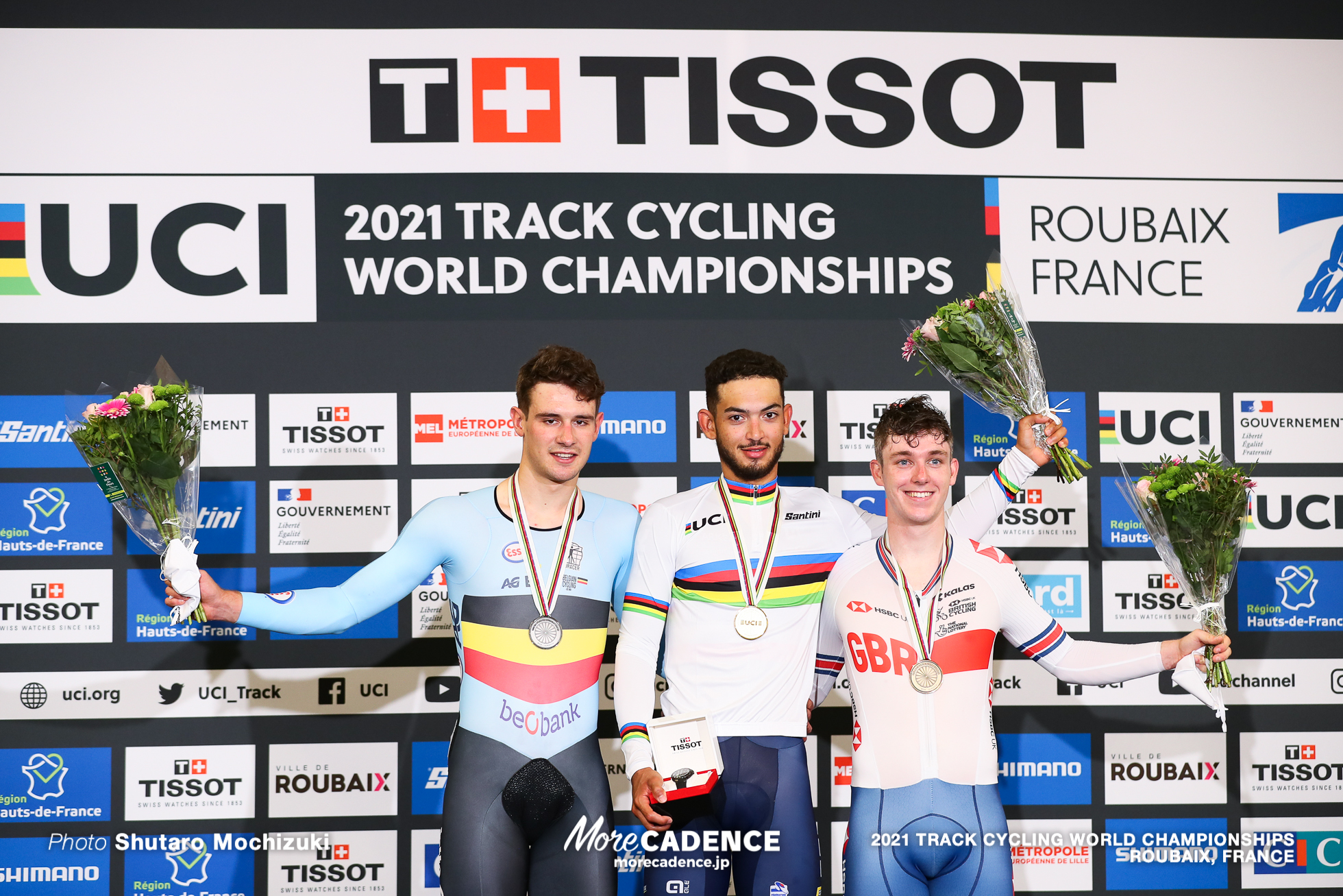 Men's Scratch Race Podium / 2021 Track Cycling World Championships, Roubaix, GRONDIN Donavan（FRA）ドノヴァン・ゴロンダン, DENS Tuur （BEL）ツーア・デンス, BRITTON Rhys （GBR）リース・ブリットン