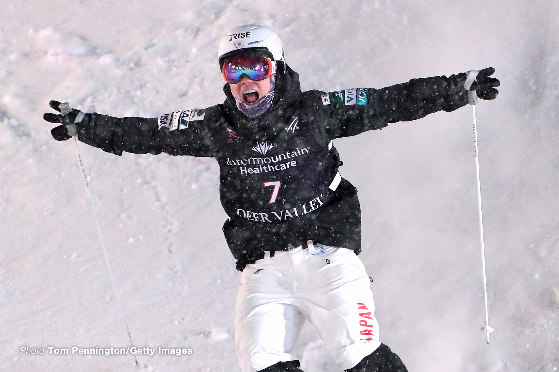 原大智 PARK CITY, UTAH - FEBRUARY 09: Daichi Hara of Japan in third place celebrates crossing the finish line in the Men's Dual Moguls Final of the FIS Freestyle Ski World Championships on February 09, 2019 at Deer Valley Resort in Park City, Utah. (Photo by Tom Pennington/Getty Images)