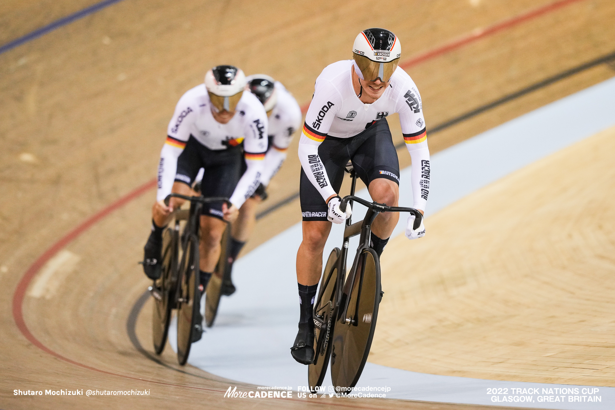 マキシミリアン・ドルンバッハ DORNBACH Maximilian, ヨアヒム・アイラース EILERS Joachim, ニック・シュレーター SCHROTER Nik, GER - Germany, Men's Team Sprint, 2022 Track Nations Cup, Glasgow, Great Britain