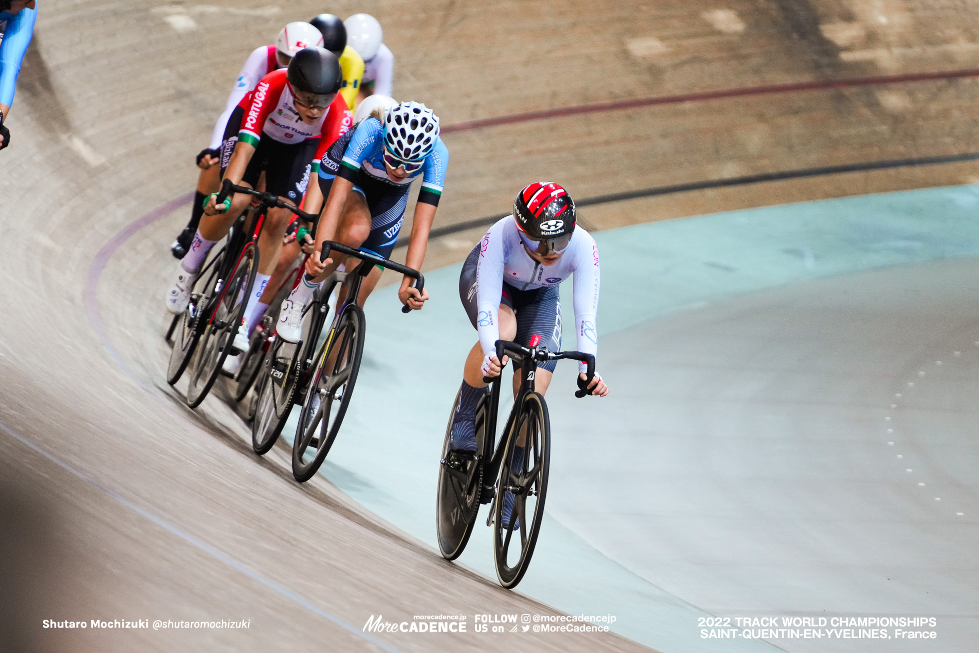 内野艶和, UCHINO Tsuyaka, JPN, ヤニーナ・クスコバ, KUSKOVA Yanina, UZB, Women's Point Race, 2022 Track World Championships, Saint-Quentin-en-Yvelines, France