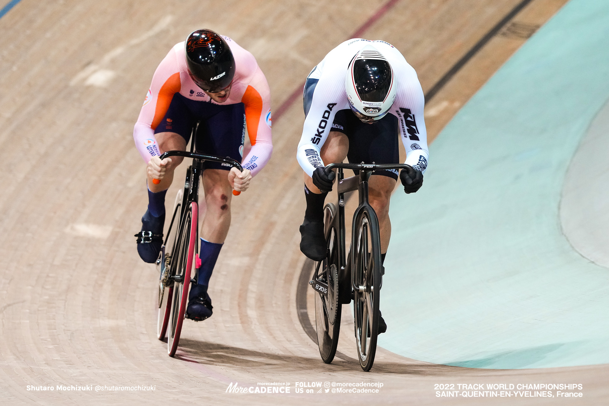 シュテファン・ボティシャー, BOTTICHER Stefan, GER, タイマン・ファンルーン, van LOON Tijmen, NED, 1/16 Finals, Men's Sprint, 2022 Track World Championships, Saint-Quentin-en-Yvelines, France