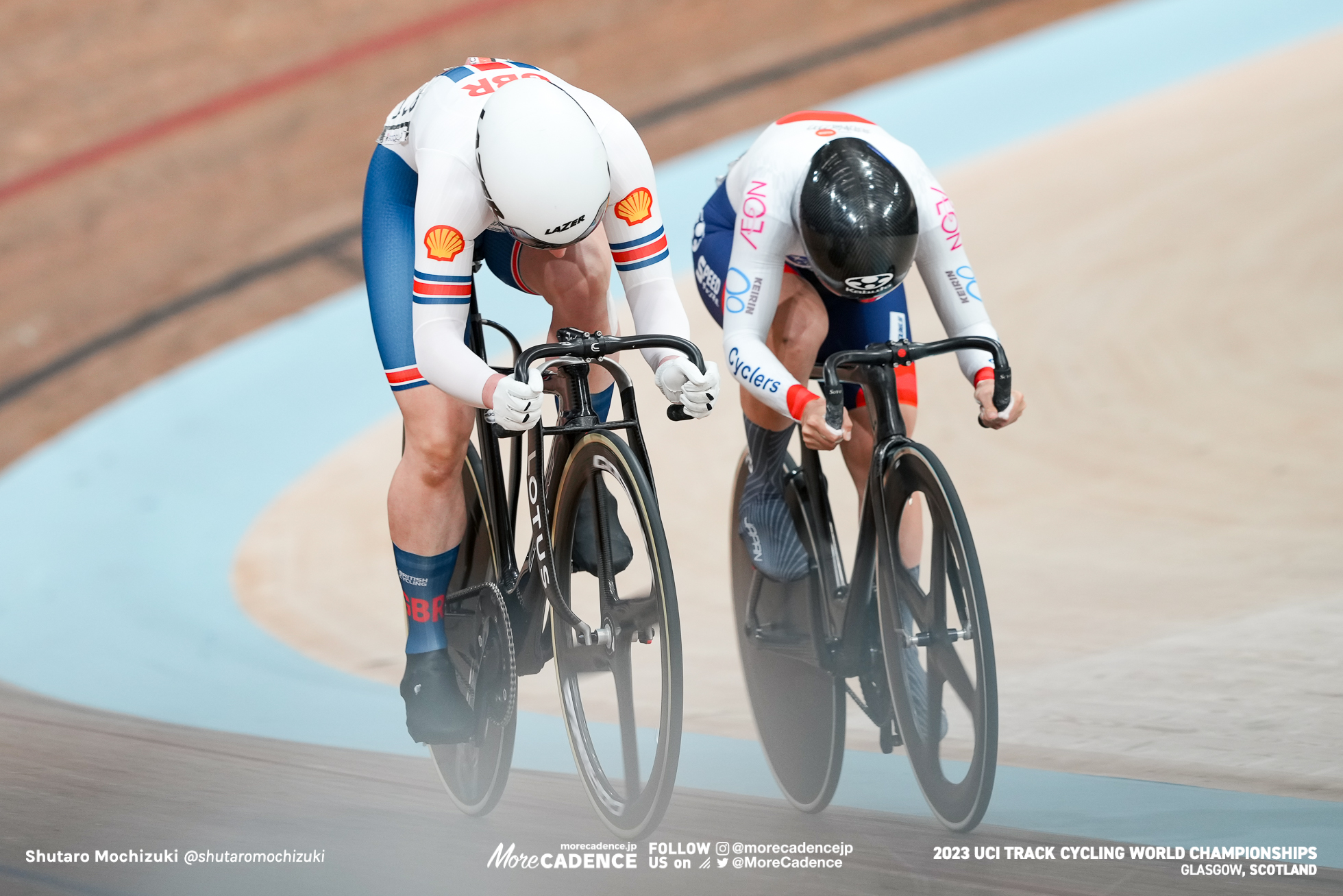 エマ・フィヌカン, FINUCANE Emma, GBR, 佐藤水菜, SATO Mina, JPN, 女子スプリント 2回戦, WOMEN Elite Sprint 1/8 Finals, 2023世界選手権トラック グラスゴー, 2023 UCI CYCLING WORLD CHAMPIONSHIPS TRACK Glasgow, Great Britain