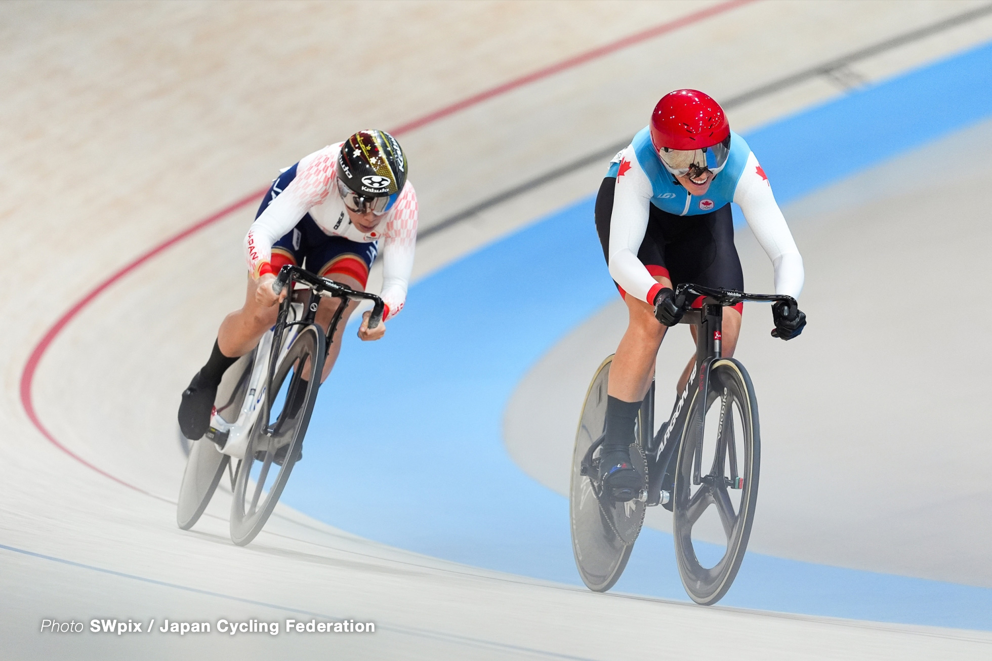 ケルシー・ミシェル MITCHELL Kelsey, CAN, 佐藤水菜, Japan, 2回戦, womens sprint, Olympic Games Paris 2024, Saint-Quentin-en-Yvelines Velodrome, August 09, 2024 in Paris, France, SWpix / Japan Cycling Federation