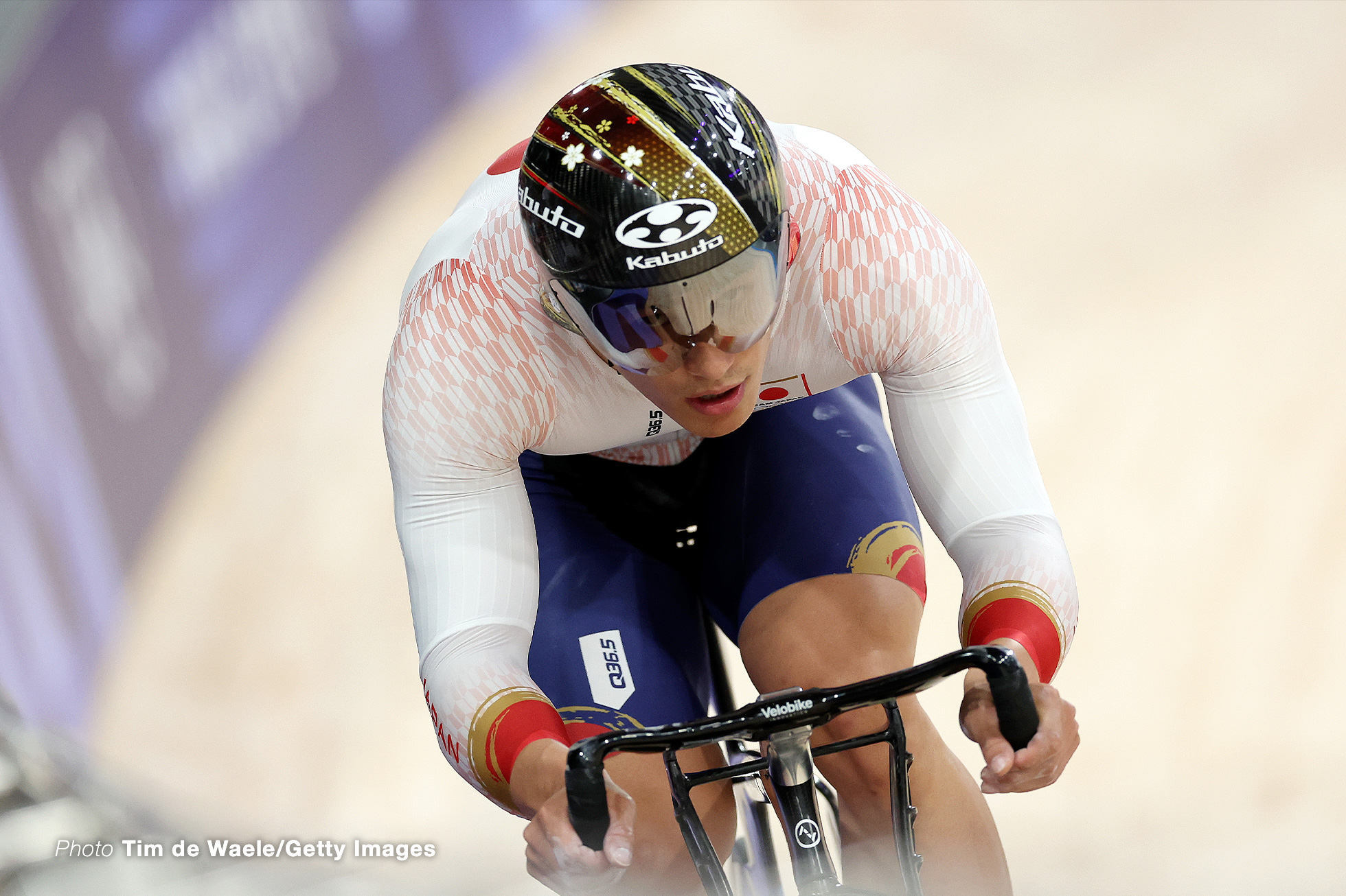 太田海也, PARIS, FRANCE - AUGUST 07: Kaiya Ota of Team Japan competes during the Men's Sprint Qualifying on day twelve of the Olympic Games Paris 2024 at Saint-Quentin-en-Yvelines Velodrome on August 07, 2024 in Paris, France. (Photo by Tim de Waele/Getty Images)