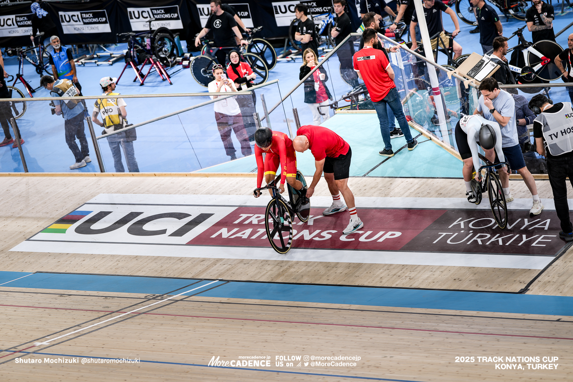 苑丽颖 ユアン・リイン,Yuan Liying,アリナ・リシェンコ,Alina Lysenko,女子スプリント, WOMEN'S Sprint Qualification 200mFTT,2025トラックネーションズカップ トルコ・コンヤ, 2024 UCI TRACK NATIONS CUP Konya, TUR,