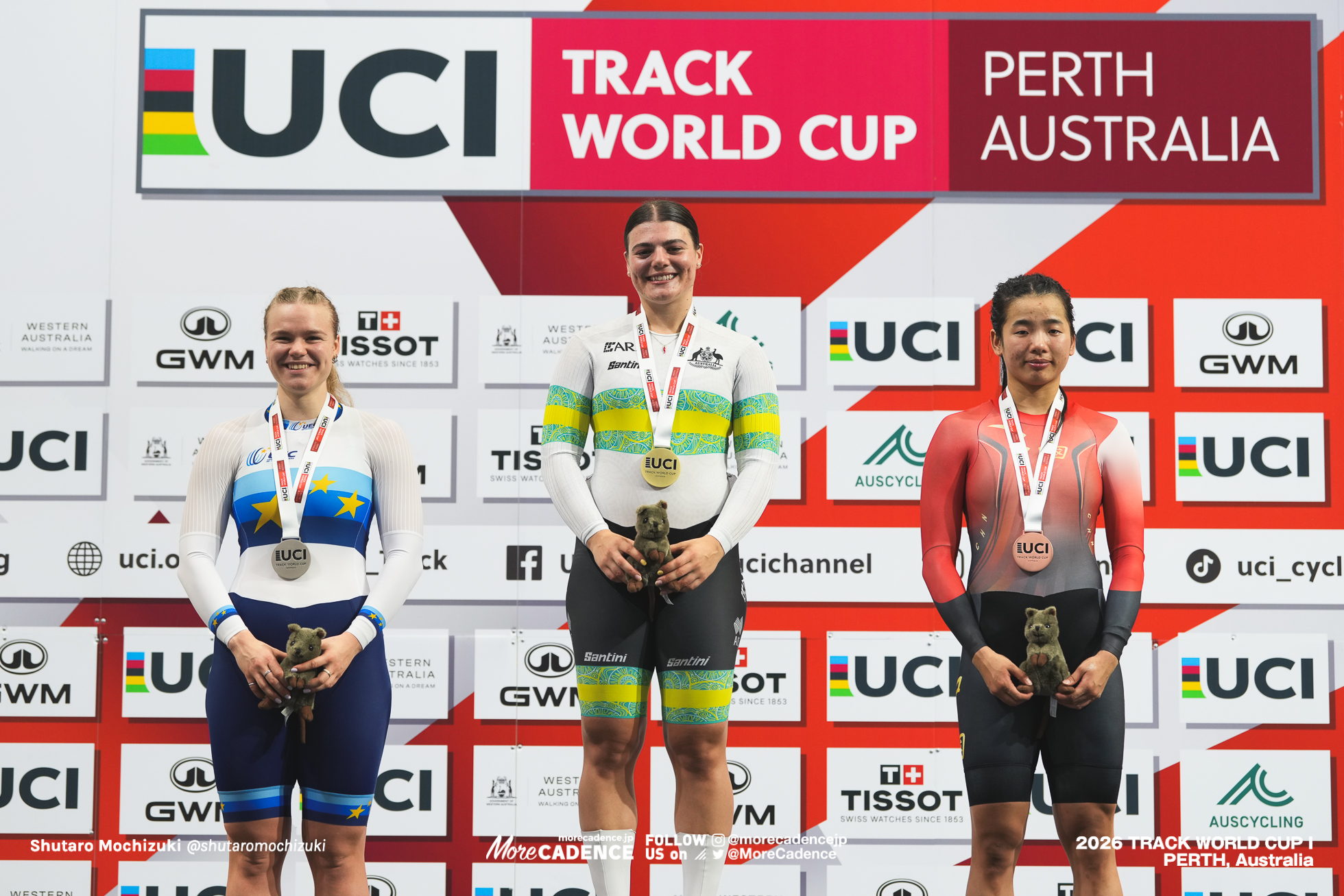 アレシア・マケイグ, McCAIG Alessia, AUS, アリナ・リシェンコ, LYSENKO Alina, AIN, 苑丽颖 ユアン・リイン, YUAN Liying, CHN, アレシア・マケイグ, McCAIG Alessia, AUS, アリナ・リシェンコ, LYSENKO Alina, AIN, 苑丽颖 ユアン・リイン, YUAN Liying, CHN, 女子ケイリン, 表彰, WOMEN Elite Keirin, Podium, 2026ワールドカップ第1戦, オーストラリア, パース, 2026 UCI Track World Cup, Round 1, Perth, Australia