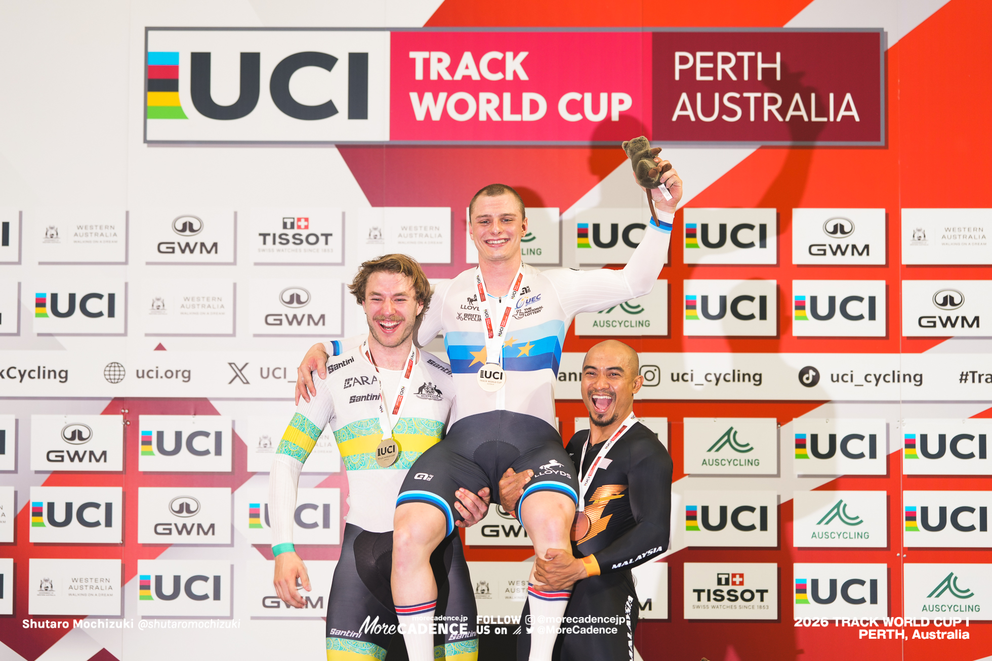 マシュー・リチャードソン, RICHARDSON Matthew, GBR, レイ・ホフマン, HOFFMAN Leigh, AUS, アジズルハスニ・アワン, AWANG Mohd Azizulhasni, MAS, 男子スプリント, 表彰, MEN Elite Sprint, Podium, 2026ワールドカップ第1戦, オーストラリア, パース, 2026 UCI Track World Cup, Round 1, Perth, Australia