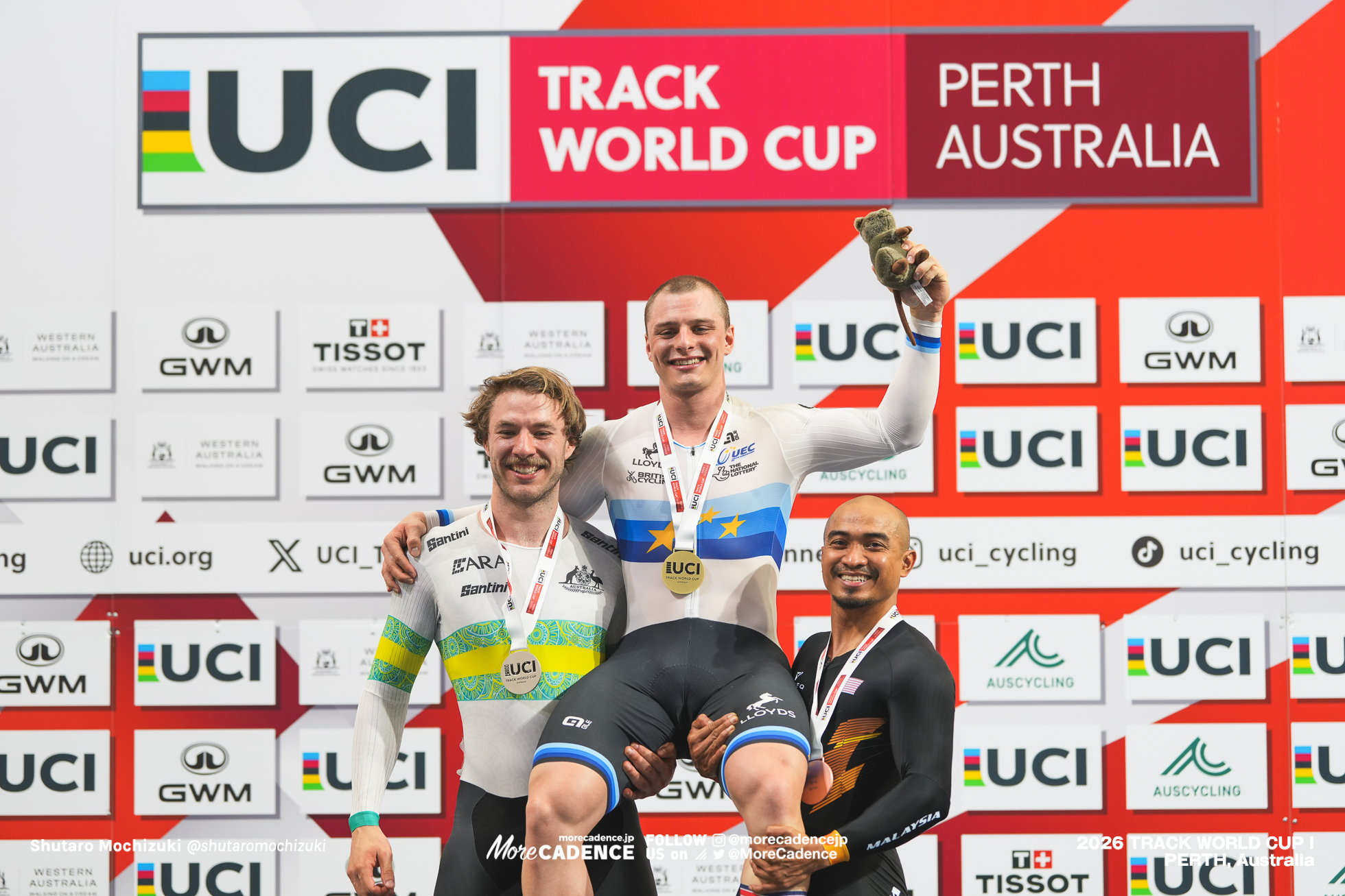 マシュー・リチャードソン, RICHARDSON Matthew, GBR, レイ・ホフマン, HOFFMAN Leigh, AUS, アジズルハスニ・アワン, AWANG Mohd Azizulhasni, MAS, 男子スプリント, 表彰, MEN Elite Sprint, Podium, 2026ワールドカップ第1戦, オーストラリア, パース, 2026 UCI Track World Cup, Round 1, Perth, Australia
