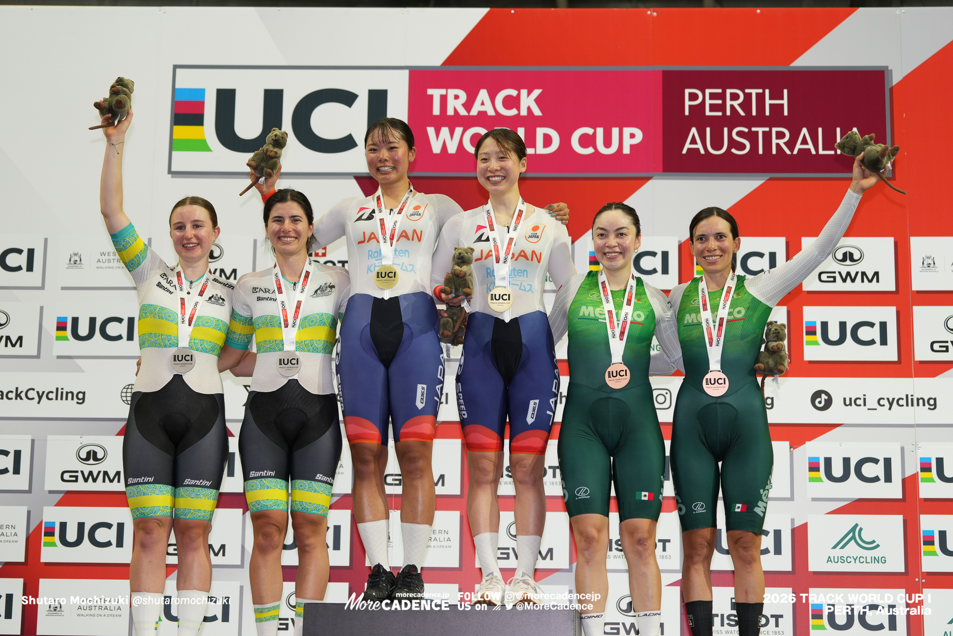 垣田真穂, KAKITA Maho, JPN, 内野艶和, UCHINO Tsuyaka, JPN, アリッサ・ポライツ, POLITES Alyssa, AUS, ケイラ・ウィル, WILL Keira, AUS, ヤレリ・アセヴェド メンドーサ, ACEVEDO MENDOZA Yareli, MEX, ソフィア・アレオラ ナバロ, ARREOLA NAVARRO Sofia, MEX, 女子マディソン, 表彰, WOMEN Elite Madison, Podium, 2026ワールドカップ第1戦, オーストラリア, パース, 2026 UCI Track World Cup, Round 1, Perth, Australia