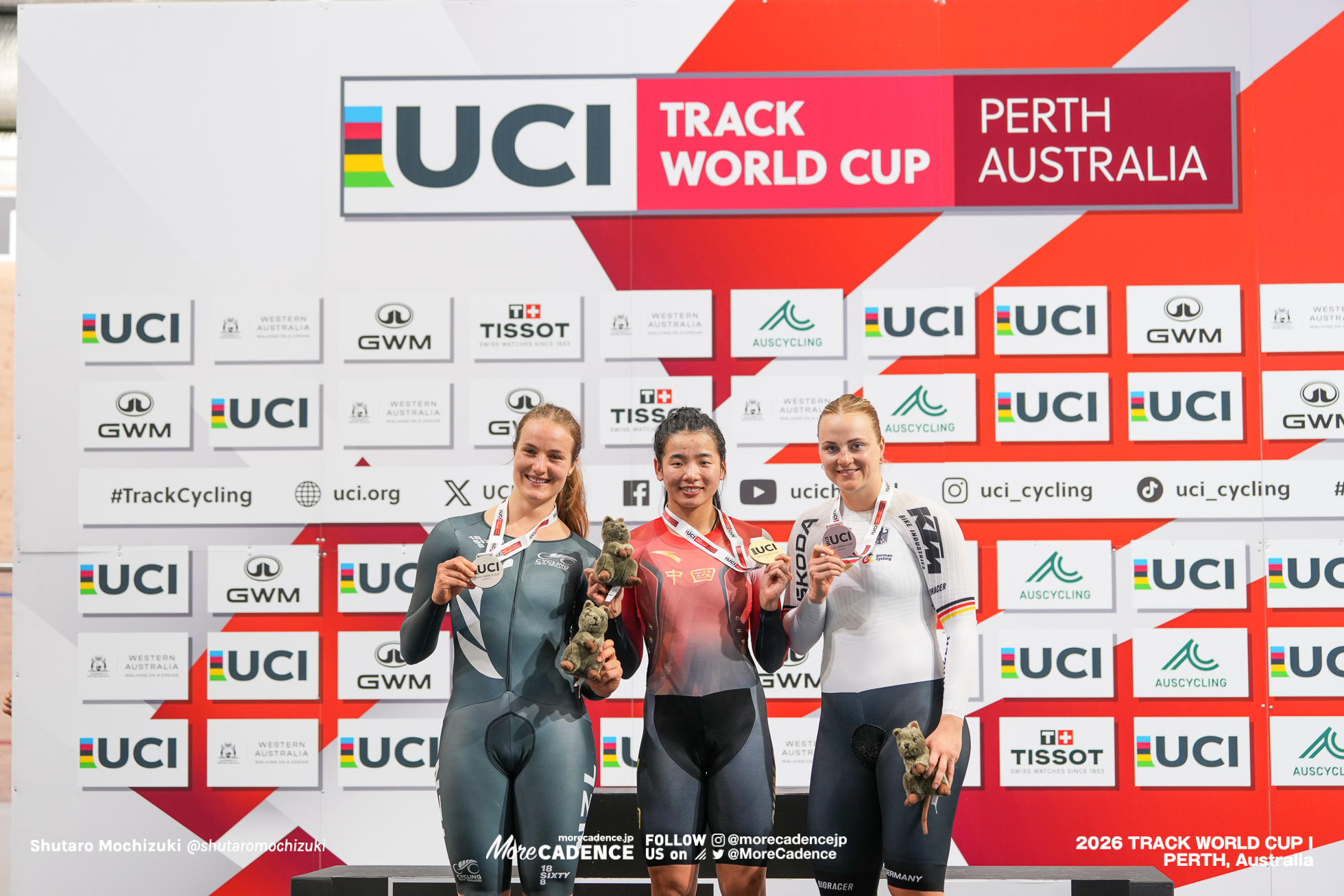 苑丽颖 ユアン・リイン, YUAN Liying, CHN, エリース・アンドリュース, ANDREWS Ellesse, NZL, リー ソフィー・フリードリッヒ, FRIEDRICH Lea Sophie, GER, 女子スプリント, 表彰, WOMEN Elite Sprint, Podium, 2026ワールドカップ第1戦, オーストラリア, パース, 2026 UCI Track World Cup, Round 1, Perth, Australia